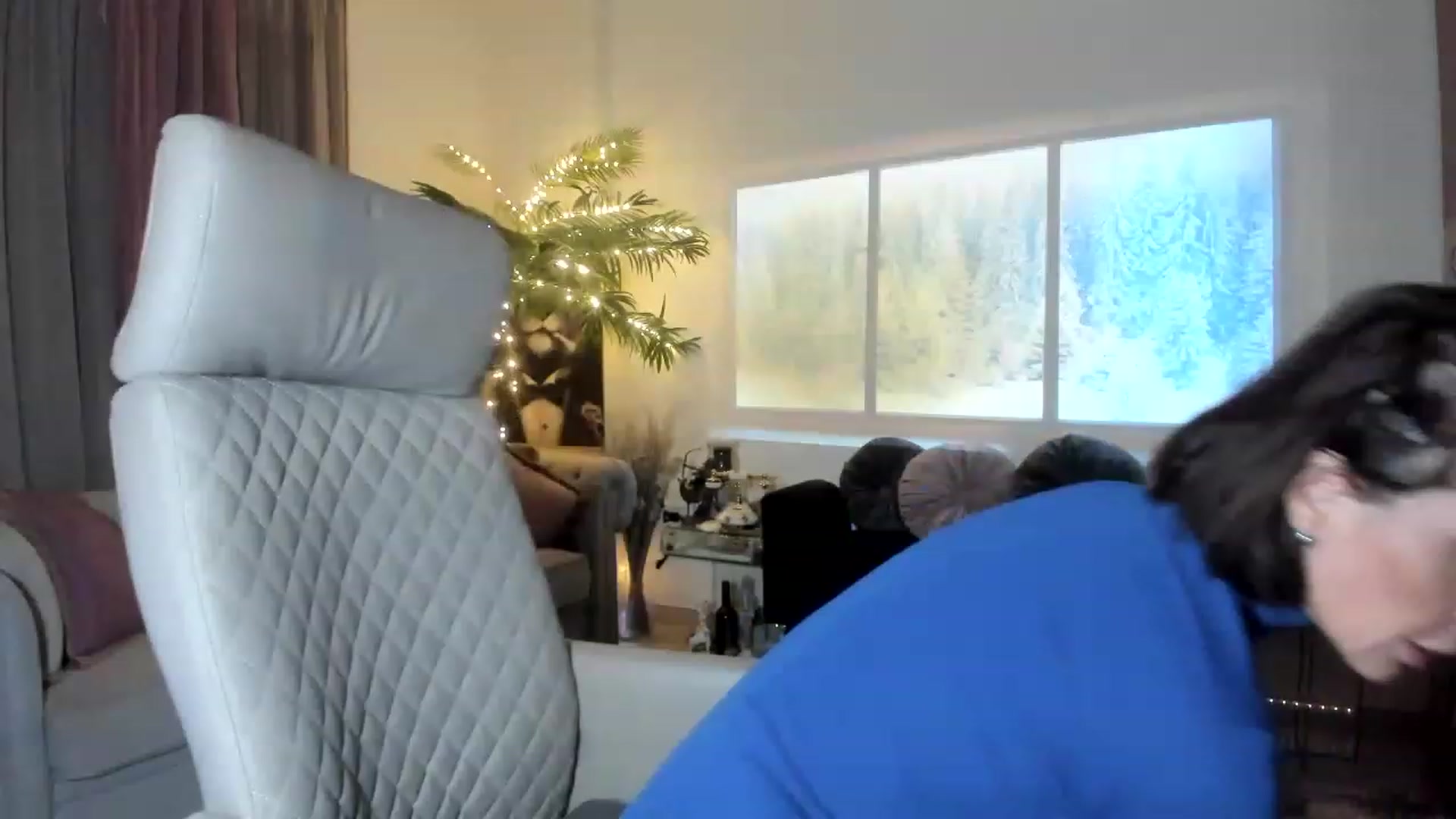 Gallery image thumbnail from Aarte_miss's myfreecams stream on, 12/08/2022, 03:39 image 1 of 20