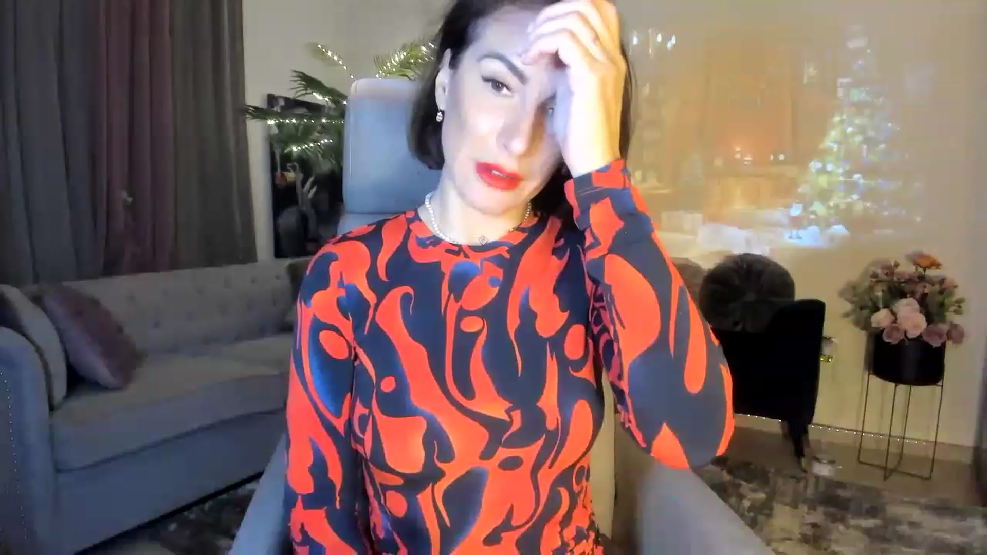 Gallery image thumbnail from Aarte_miss's myfreecams stream on, 12/11/2022, 24:41 image 4 of 20