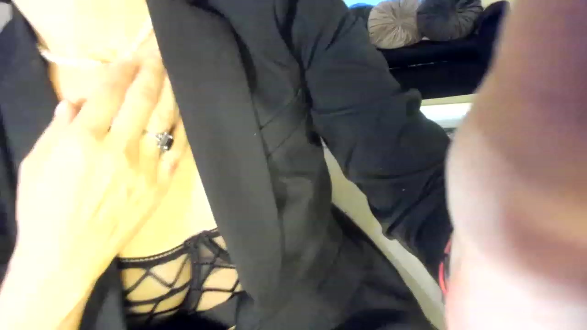 Gallery image thumbnail from Aarte_miss's myfreecams stream on, 12/12/2022, 02:03 image 11 of 20