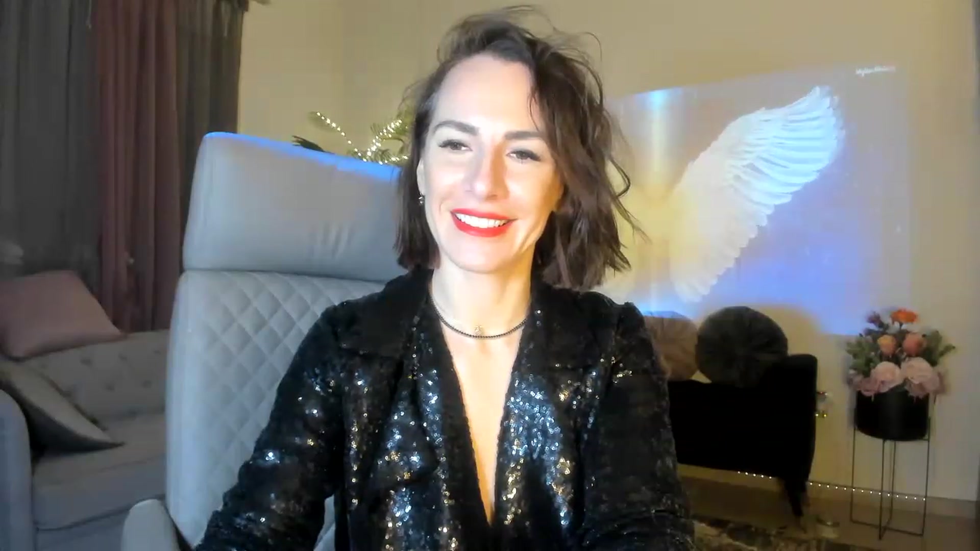 Gallery image thumbnail from Aarte_miss's myfreecams stream on, 12/18/2022, 02:59 image 4 of 20