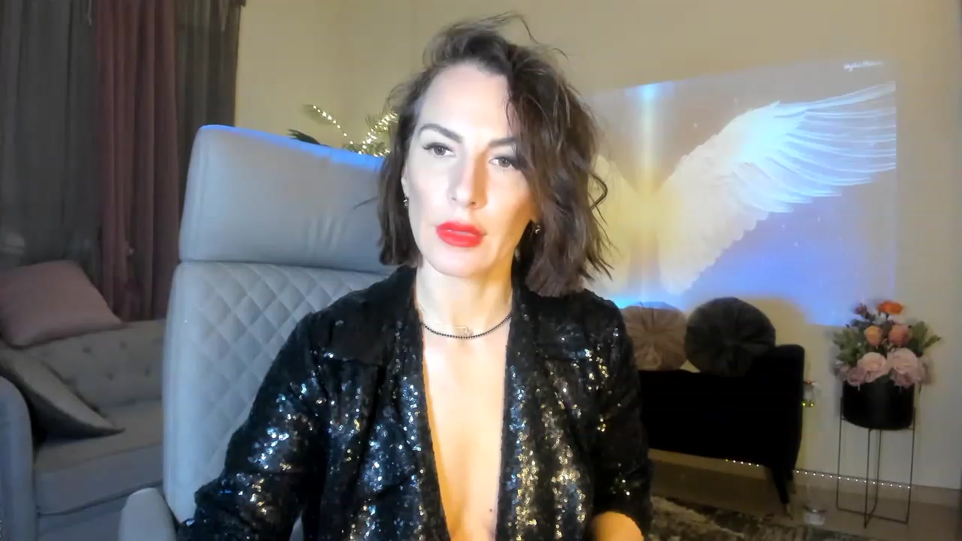 Gallery image thumbnail from Aarte_miss's myfreecams stream on, 12/18/2022, 02:59 image 1 of 20