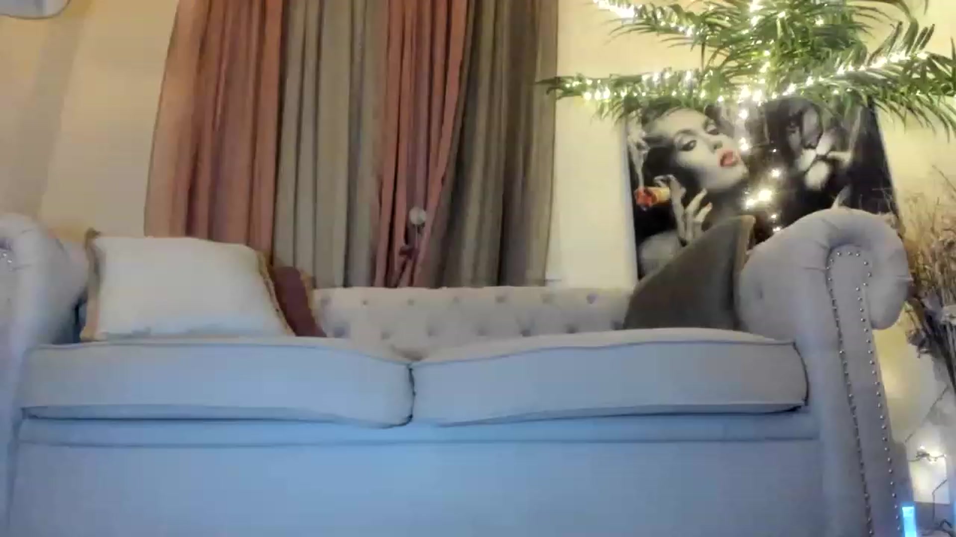 Gallery image thumbnail from Aarte_miss's myfreecams stream on, 12/19/2022, 02:26 image 3 of 20