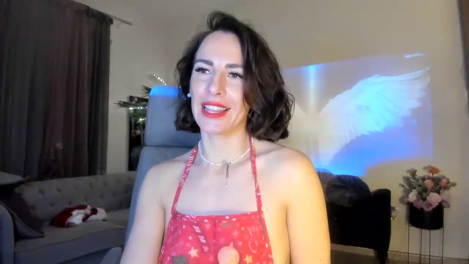Gallery image thumbnail from Aarte_miss's myfreecams stream on, 12/25/2022, 04:11 image 14 of 20