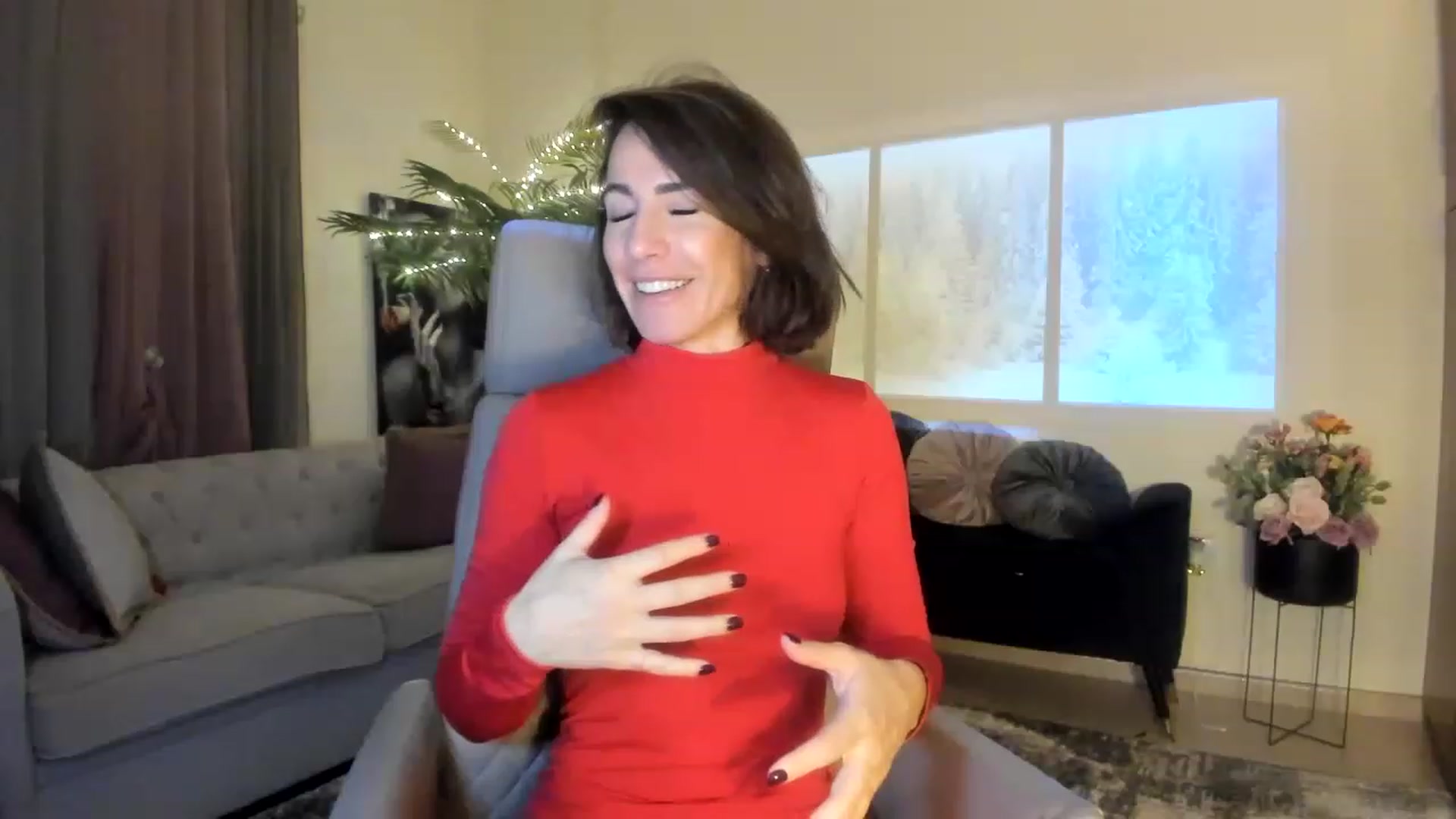 Gallery image thumbnail from Aarte_miss's myfreecams stream on, 12/26/2022, 06:00 image 9 of 20