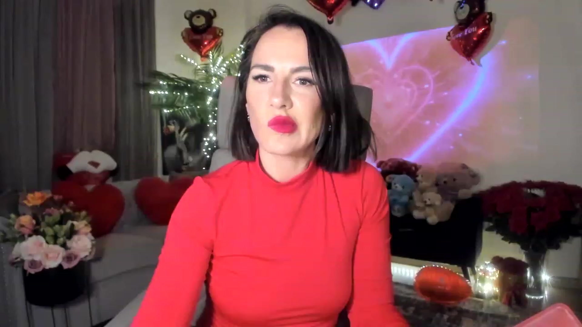 Gallery image thumbnail from Aarte_miss's myfreecams stream on, 02/02/2023, 24:47 image 6 of 20
