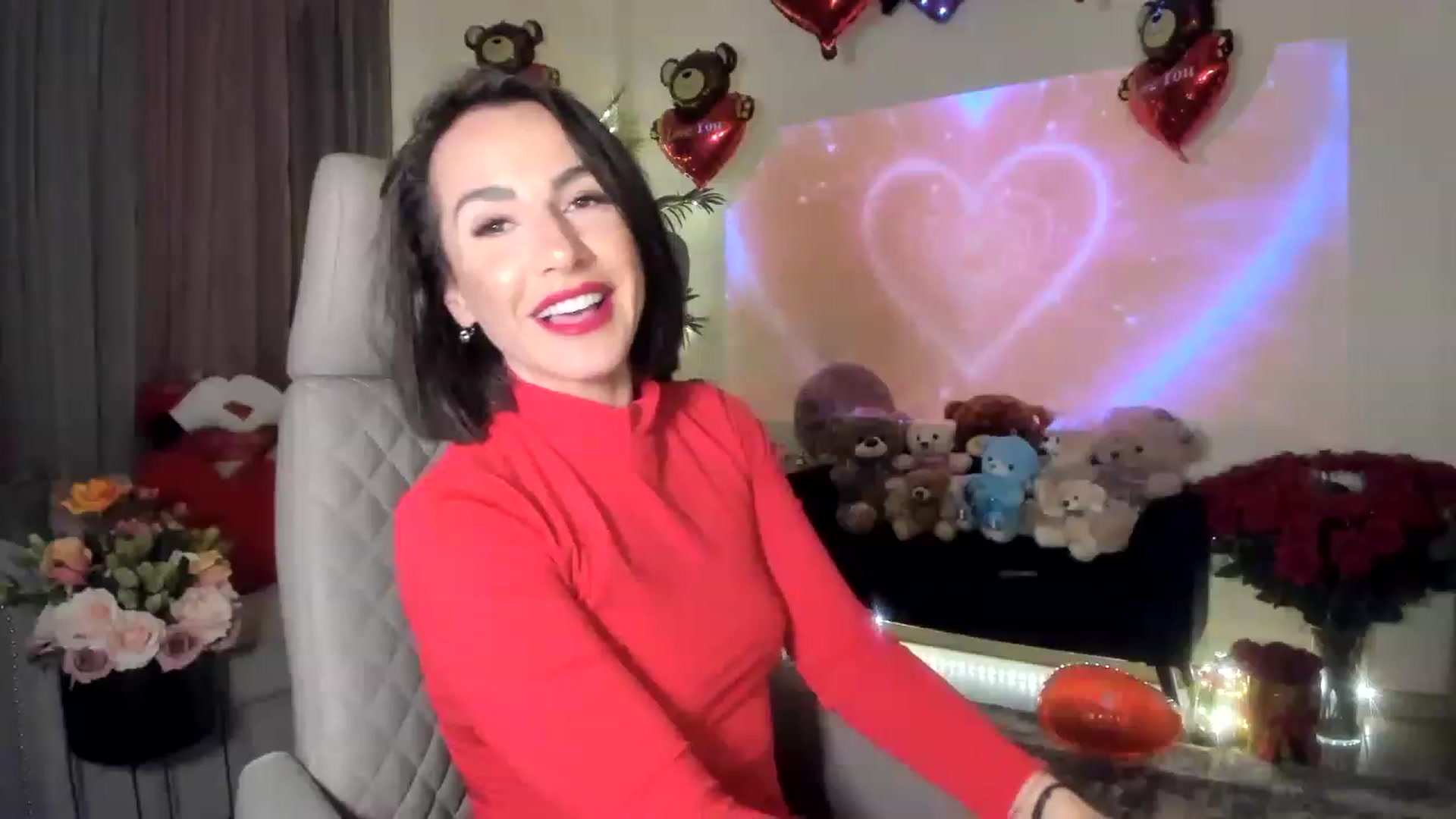 Gallery image thumbnail from Aarte_miss's myfreecams stream on, 02/02/2023, 24:47 image 5 of 20