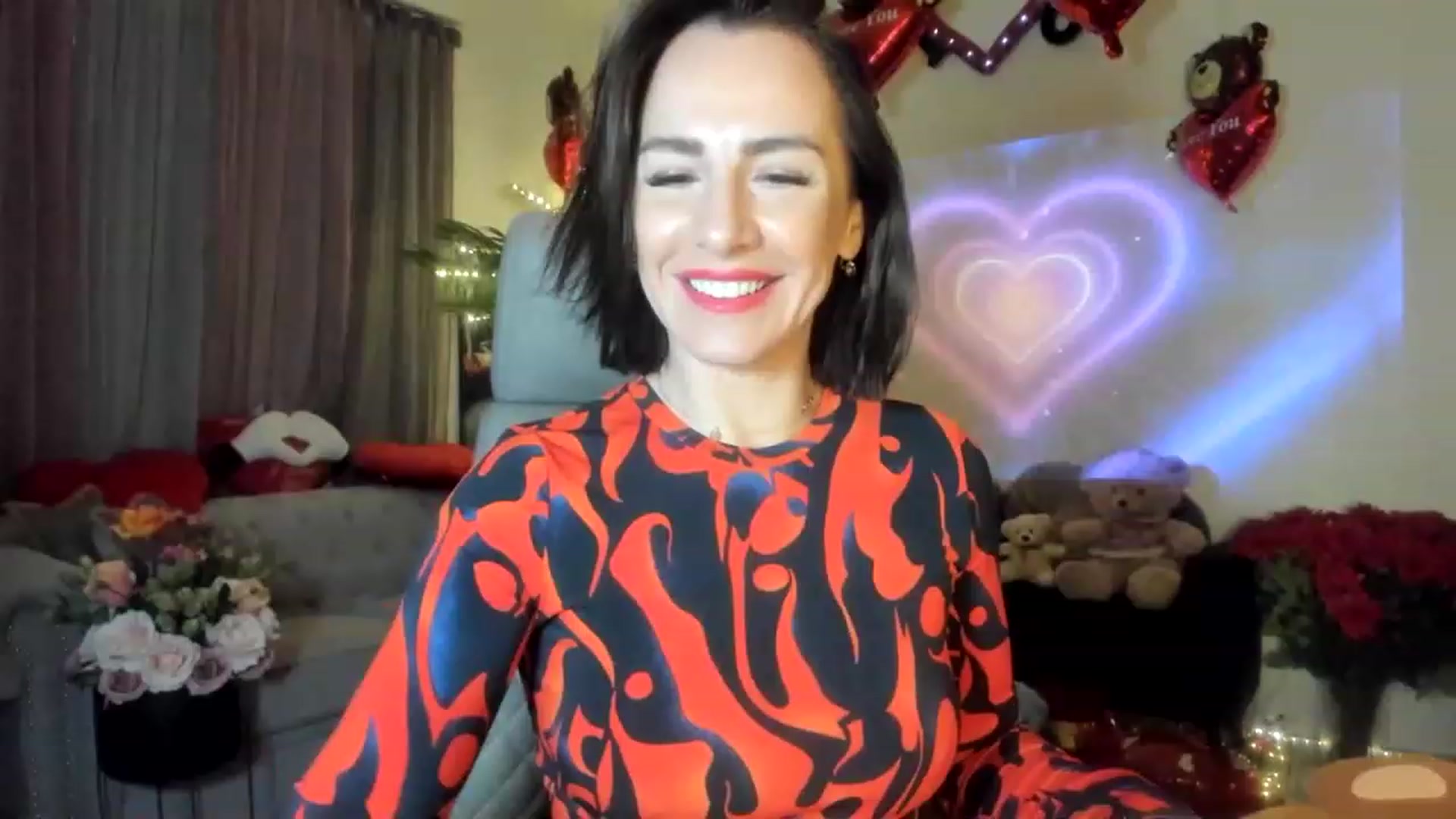 Gallery image thumbnail from Aarte_miss's myfreecams stream on, 02/04/2023, 23:08 image 16 of 20