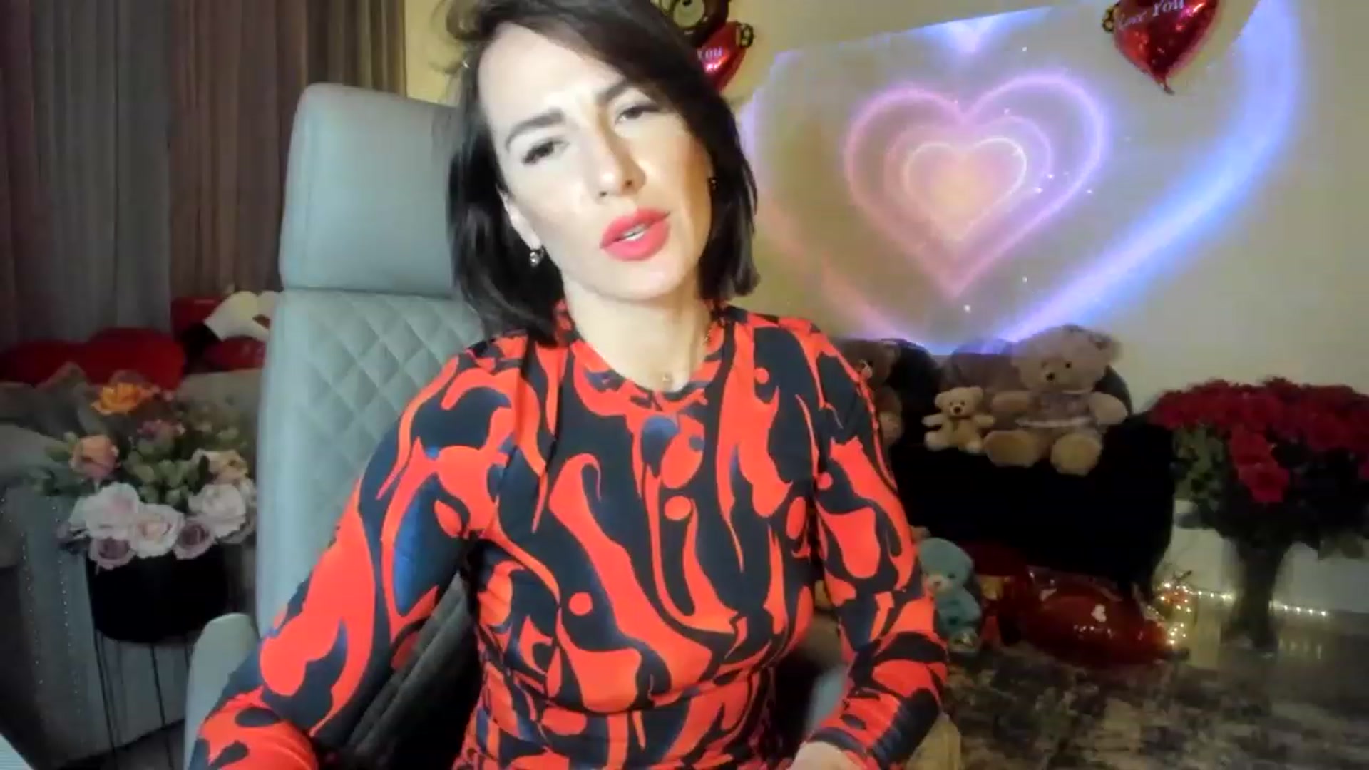 Gallery image thumbnail from Aarte_miss's myfreecams stream on, 02/04/2023, 23:08 image 7 of 20