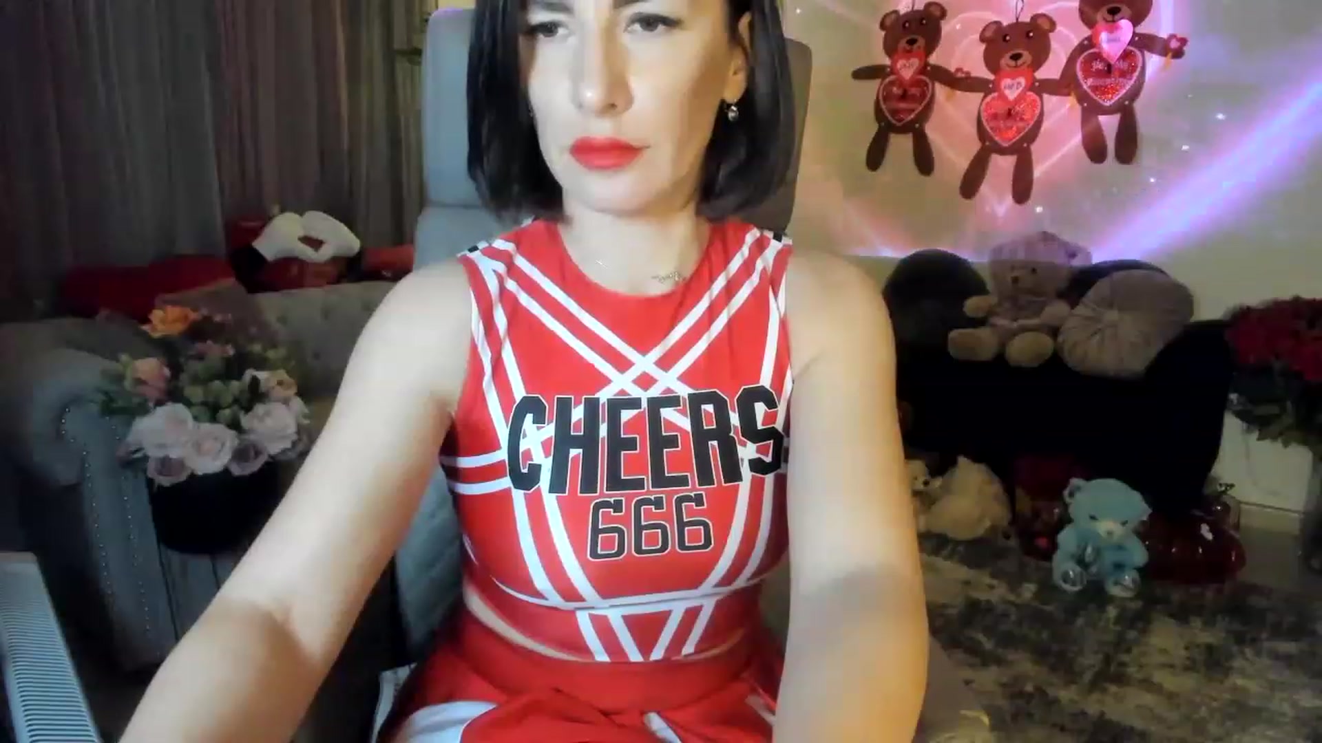 Gallery image thumbnail from Aarte_miss's myfreecams stream on, 02/12/2023, 24:10 image 17 of 20