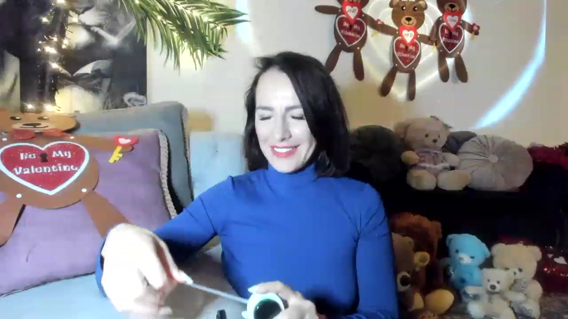 Gallery image thumbnail from Aarte_miss's myfreecams stream on, 02/12/2023, 20:26 image 20 of 20