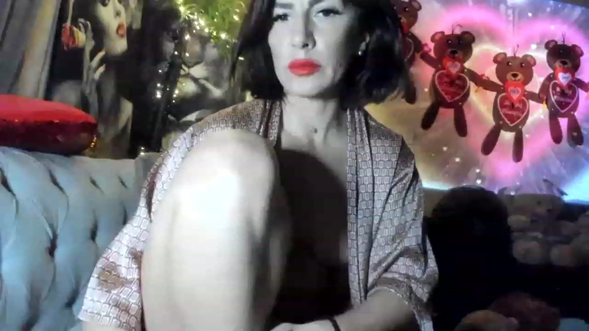 Gallery image thumbnail from Aarte_miss's myfreecams stream on, 02/15/2023, 04:05 image 18 of 20