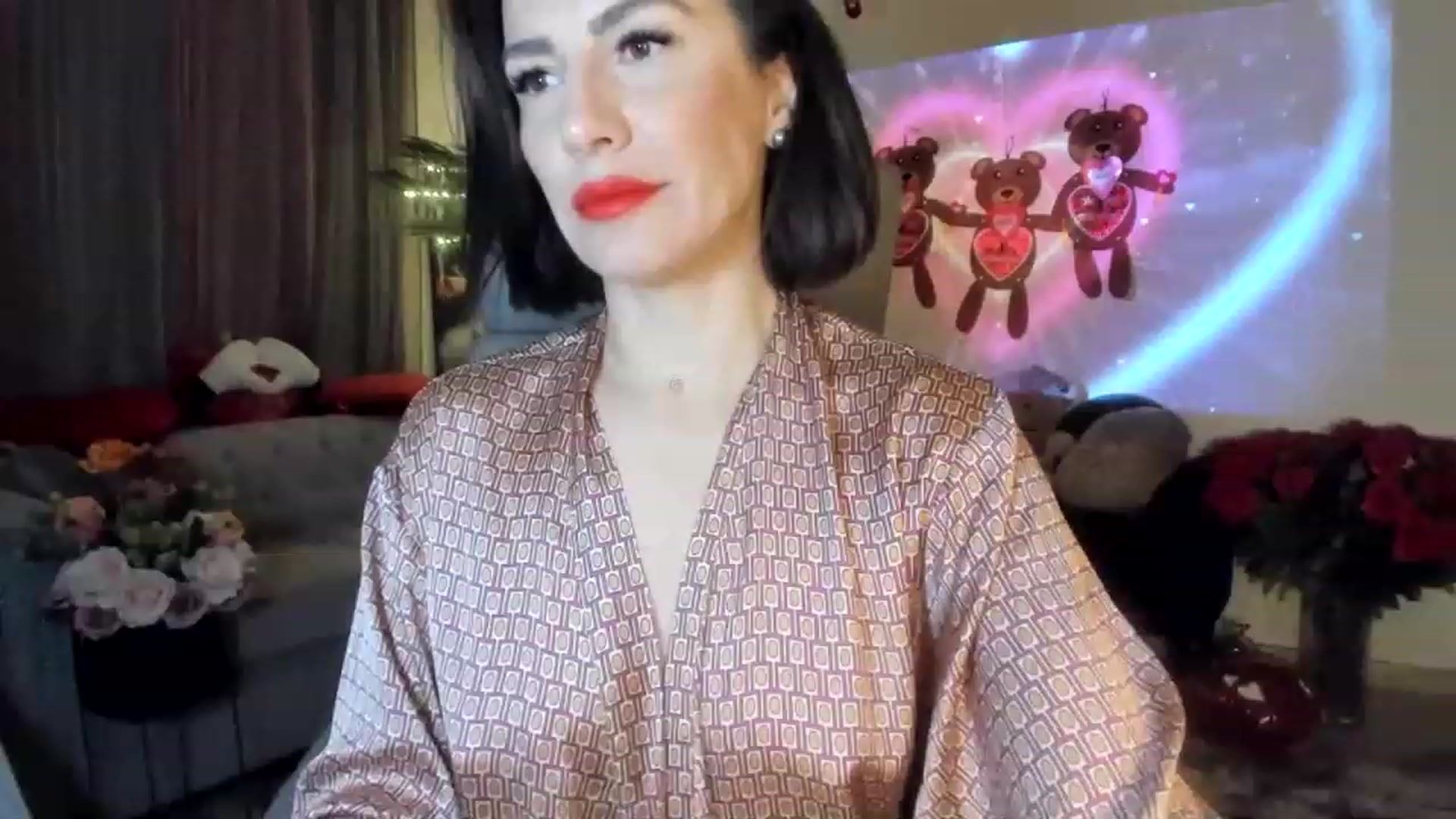 Gallery image thumbnail from Aarte_miss's myfreecams stream on, 02/15/2023, 04:05 image 5 of 20