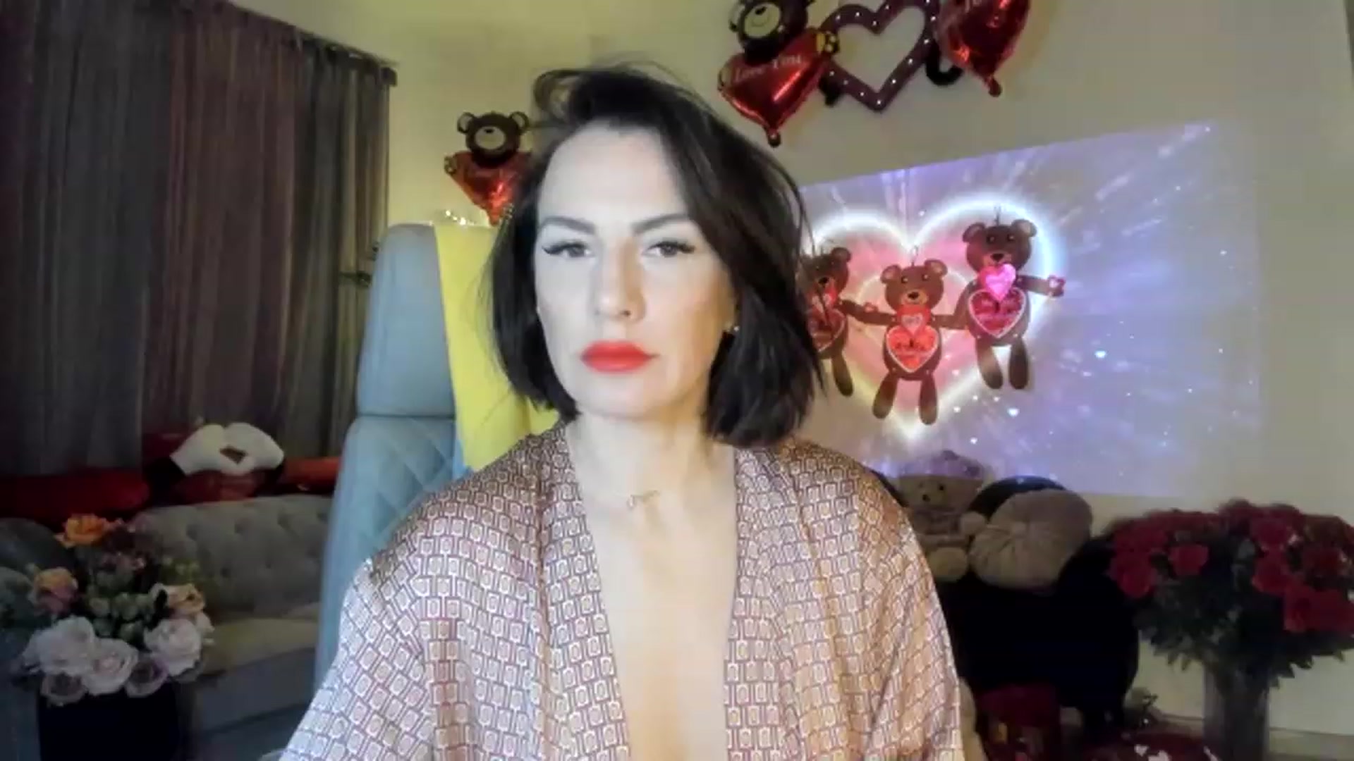 Gallery image thumbnail from Aarte_miss's myfreecams stream on, 02/15/2023, 04:05 image 1 of 20