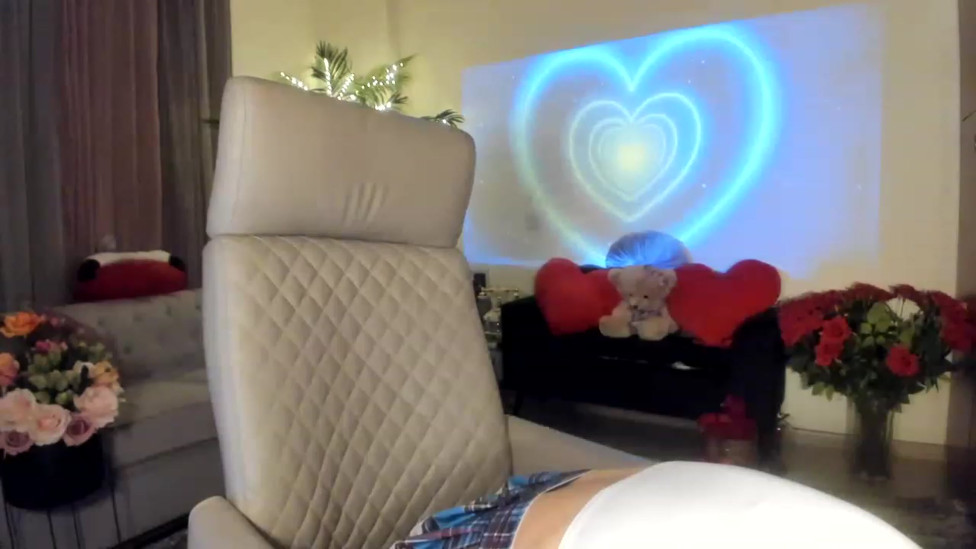 Gallery image thumbnail from Aarte_miss's myfreecams stream on, 02/25/2023, 21:54 image 5 of 20