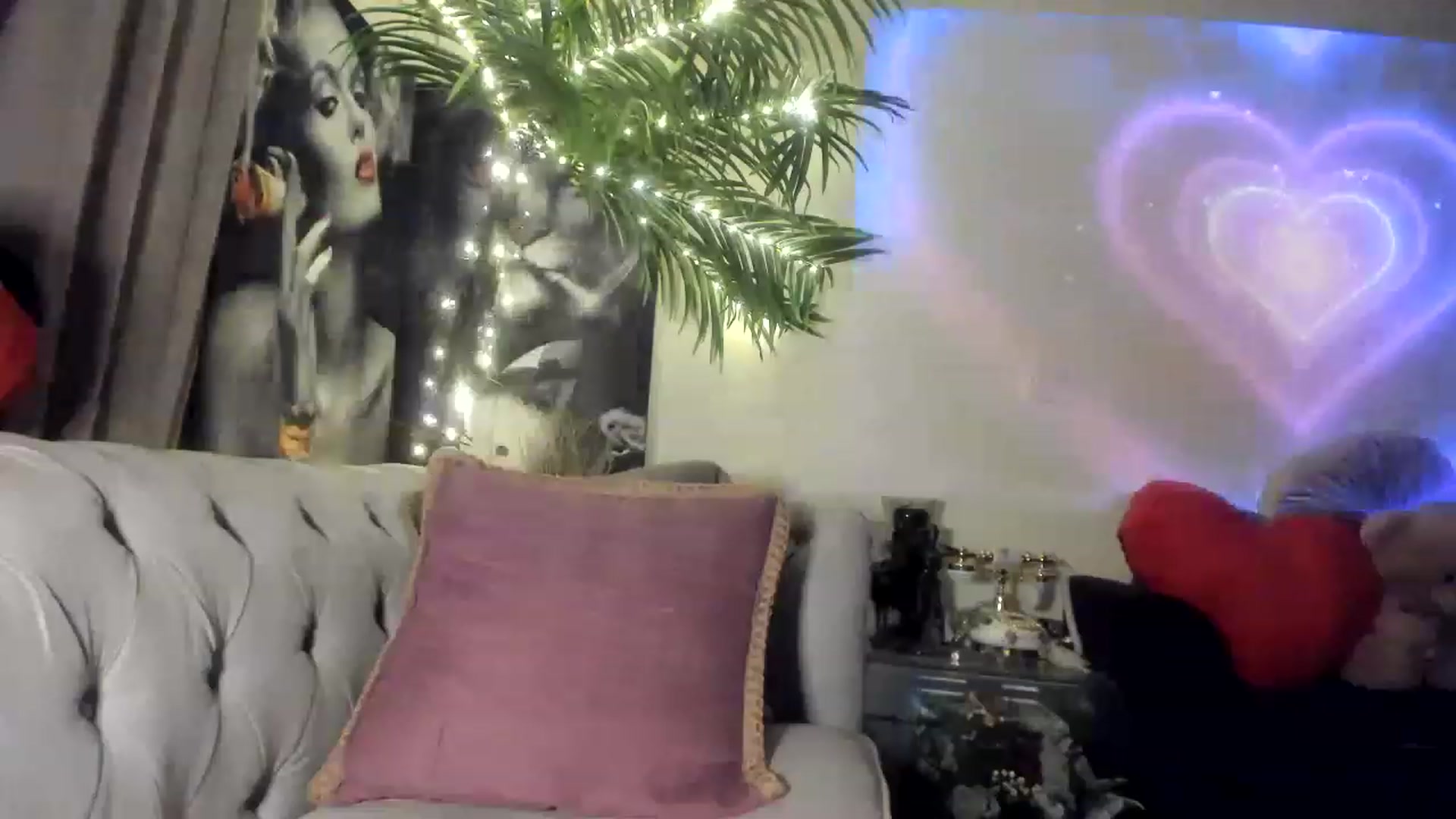 Gallery image thumbnail from Aarte_miss's myfreecams stream on, 02/26/2023, 01:58 image 15 of 20