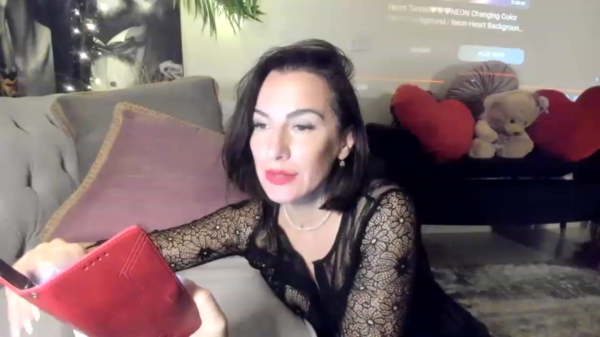 Gallery image thumbnail from Aarte_miss's myfreecams stream on, 02/27/2023, 24:04 image 6 of 20