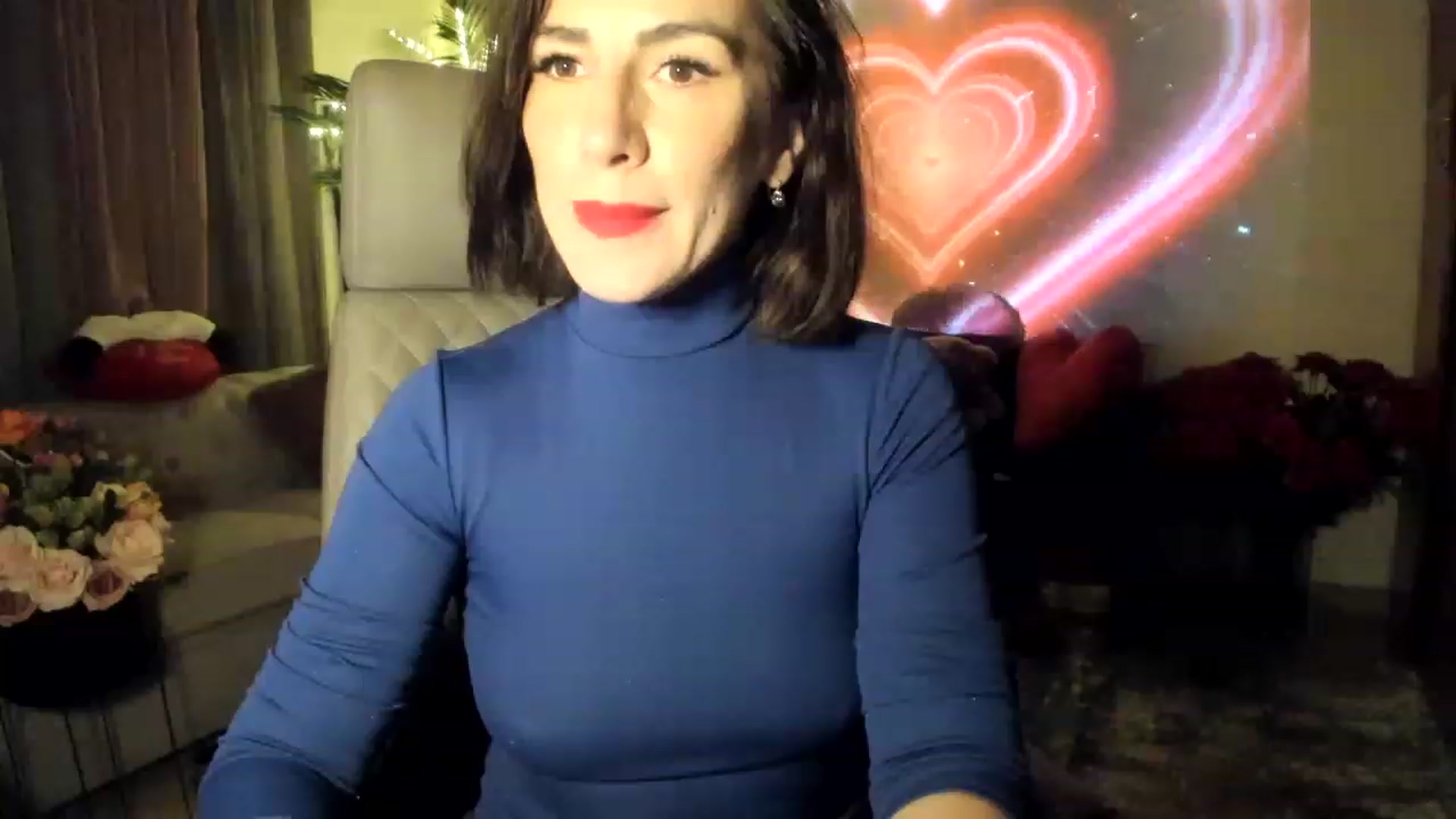 Gallery image thumbnail from Aarte_miss's myfreecams stream on, 02/28/2023, 01:15 image 10 of 20