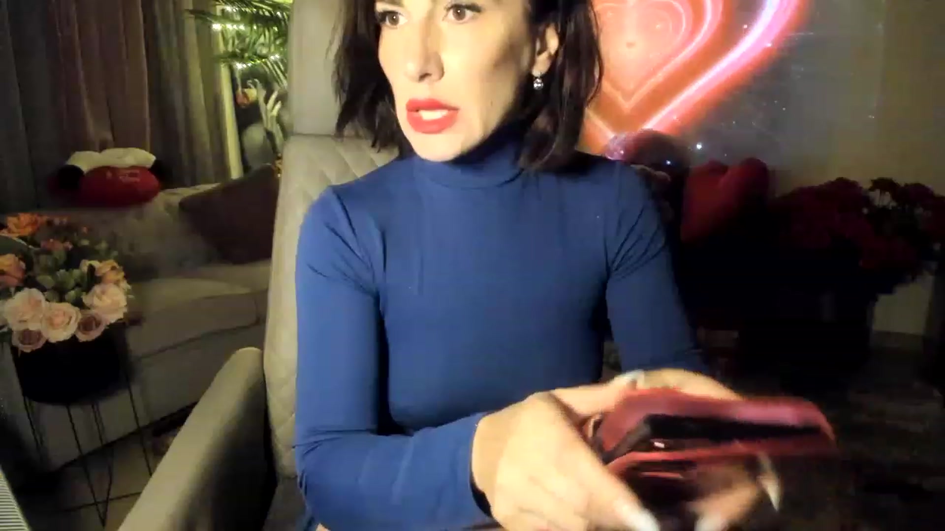 Gallery image thumbnail from Aarte_miss's myfreecams stream on, 02/28/2023, 01:15 image 2 of 20