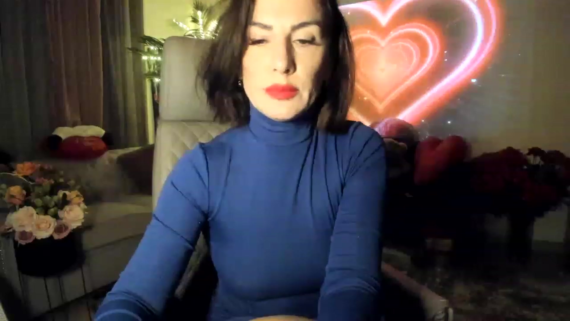 Gallery image thumbnail from Aarte_miss's myfreecams stream on, 02/28/2023, 01:27 image 2 of 20