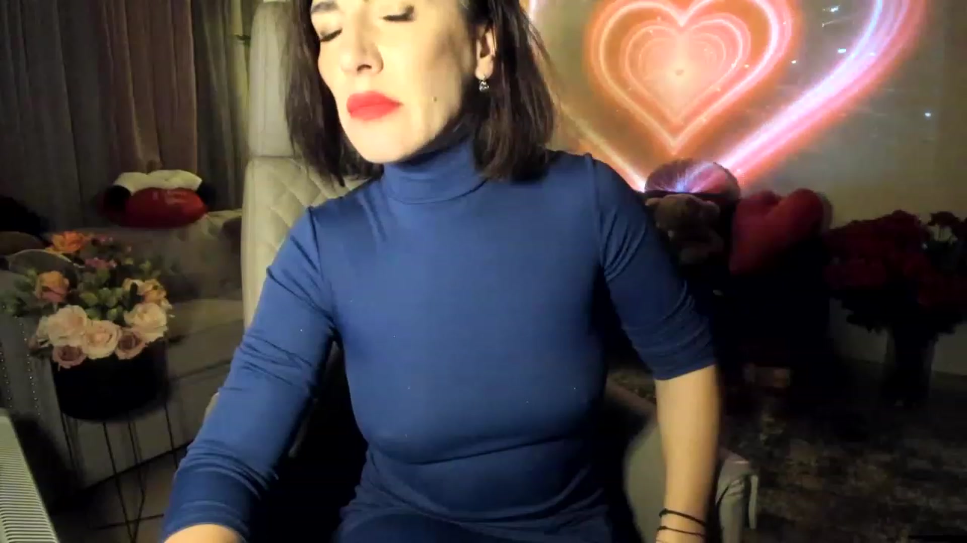 Gallery image thumbnail from Aarte_miss's myfreecams stream on, 02/28/2023, 03:00 image 5 of 20