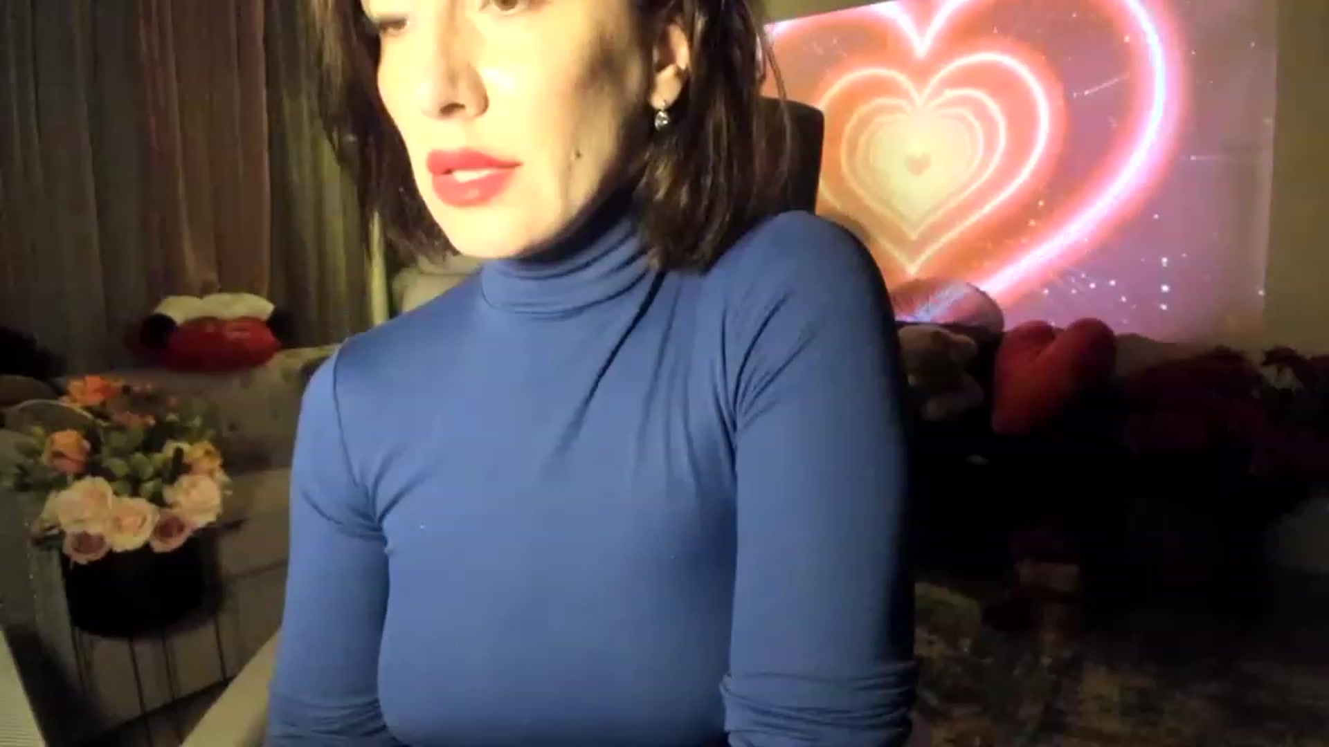 Gallery image thumbnail from Aarte_miss's myfreecams stream on, 02/28/2023, 04:01 image 7 of 20