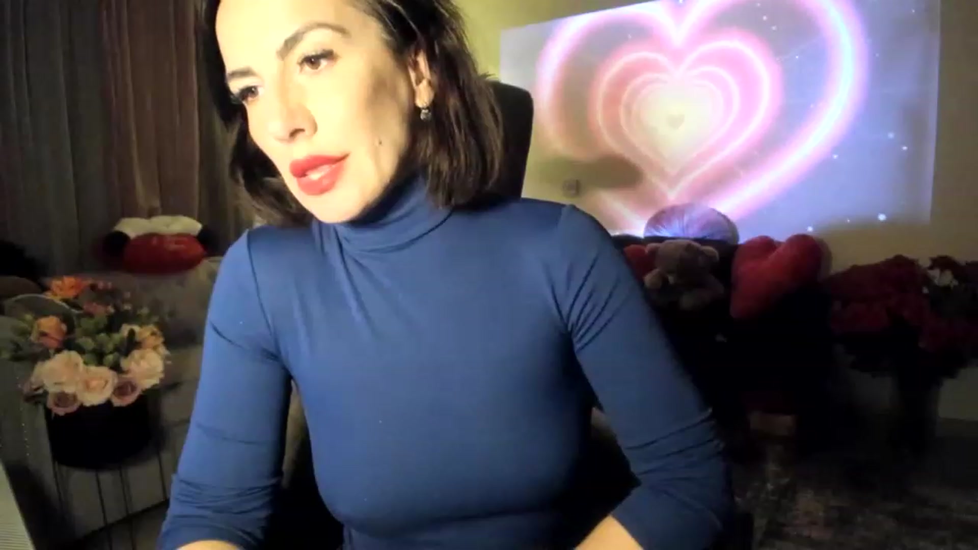 Gallery image thumbnail from Aarte_miss's myfreecams stream on, 02/28/2023, 04:01 image 2 of 20