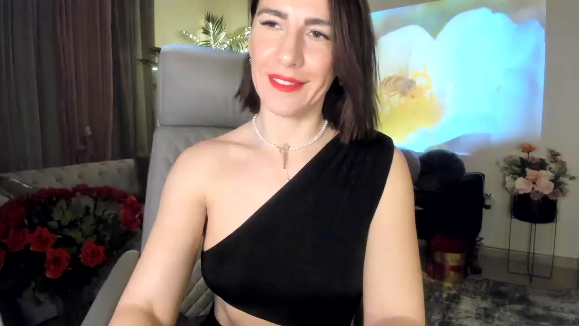 Gallery image thumbnail from Aarte_miss's myfreecams stream on, 03/02/2023, 24:26 image 6 of 20