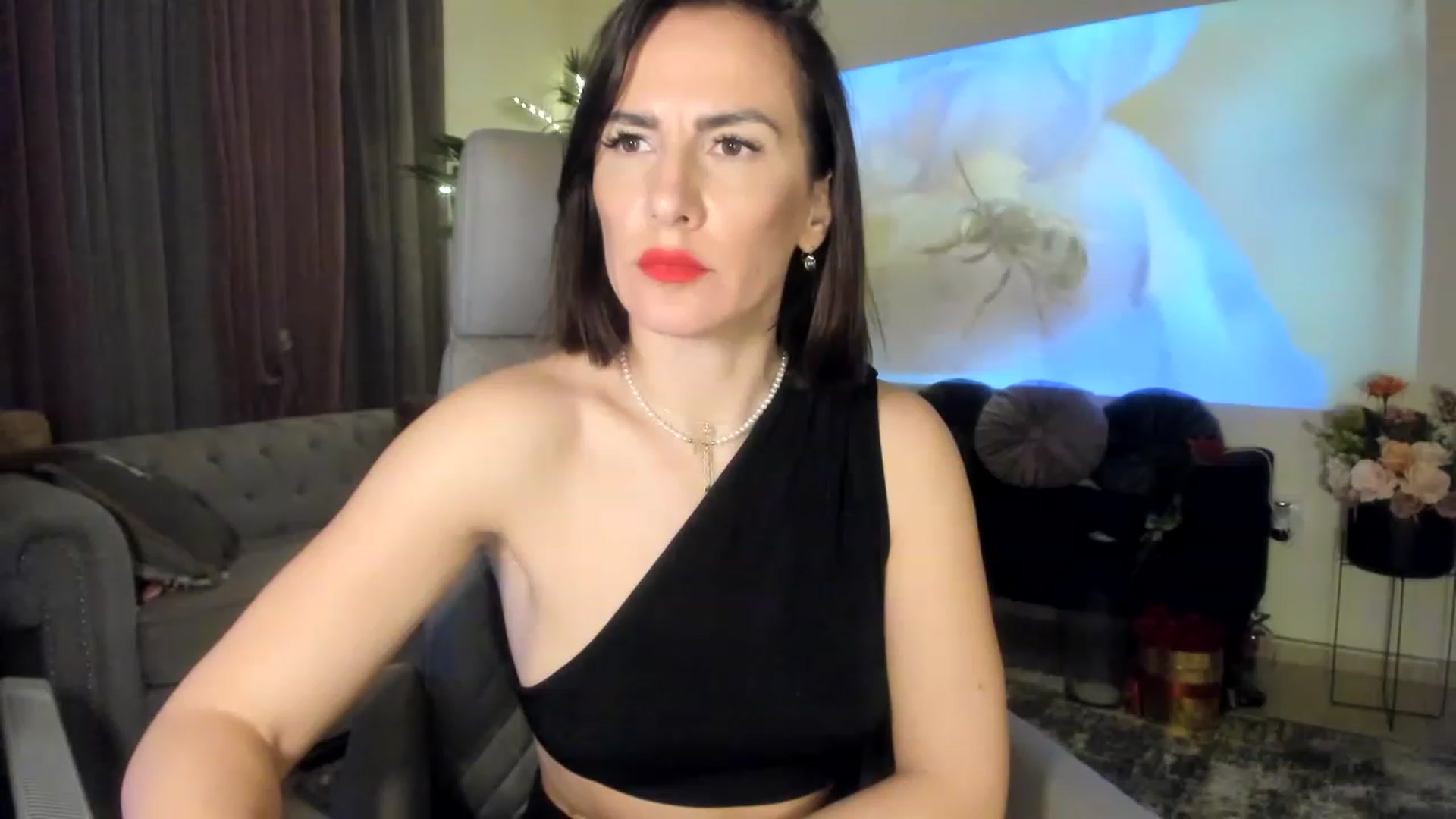 Gallery image thumbnail from Aarte_miss's myfreecams stream on, 03/02/2023, 02:43 image 17 of 20