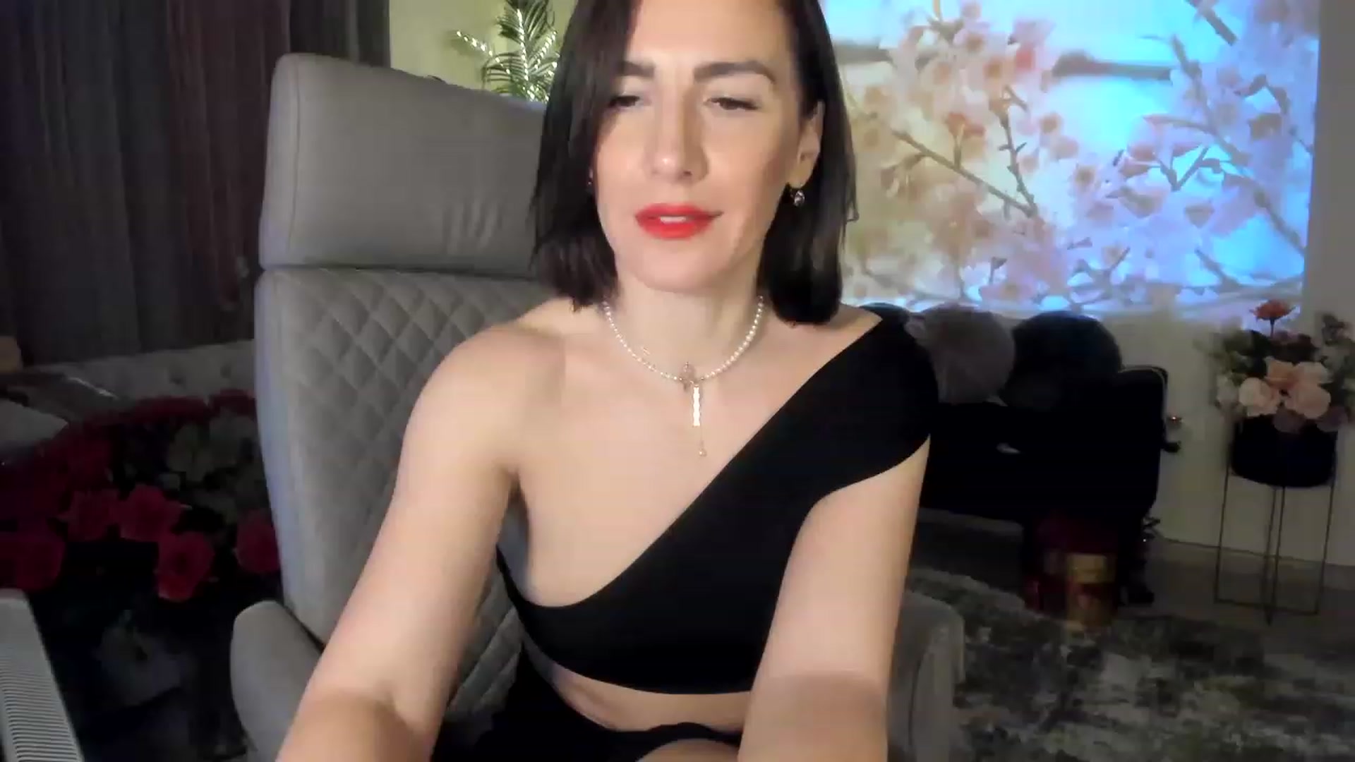 Gallery image thumbnail from Aarte_miss's myfreecams stream on, 03/02/2023, 02:43 image 1 of 20