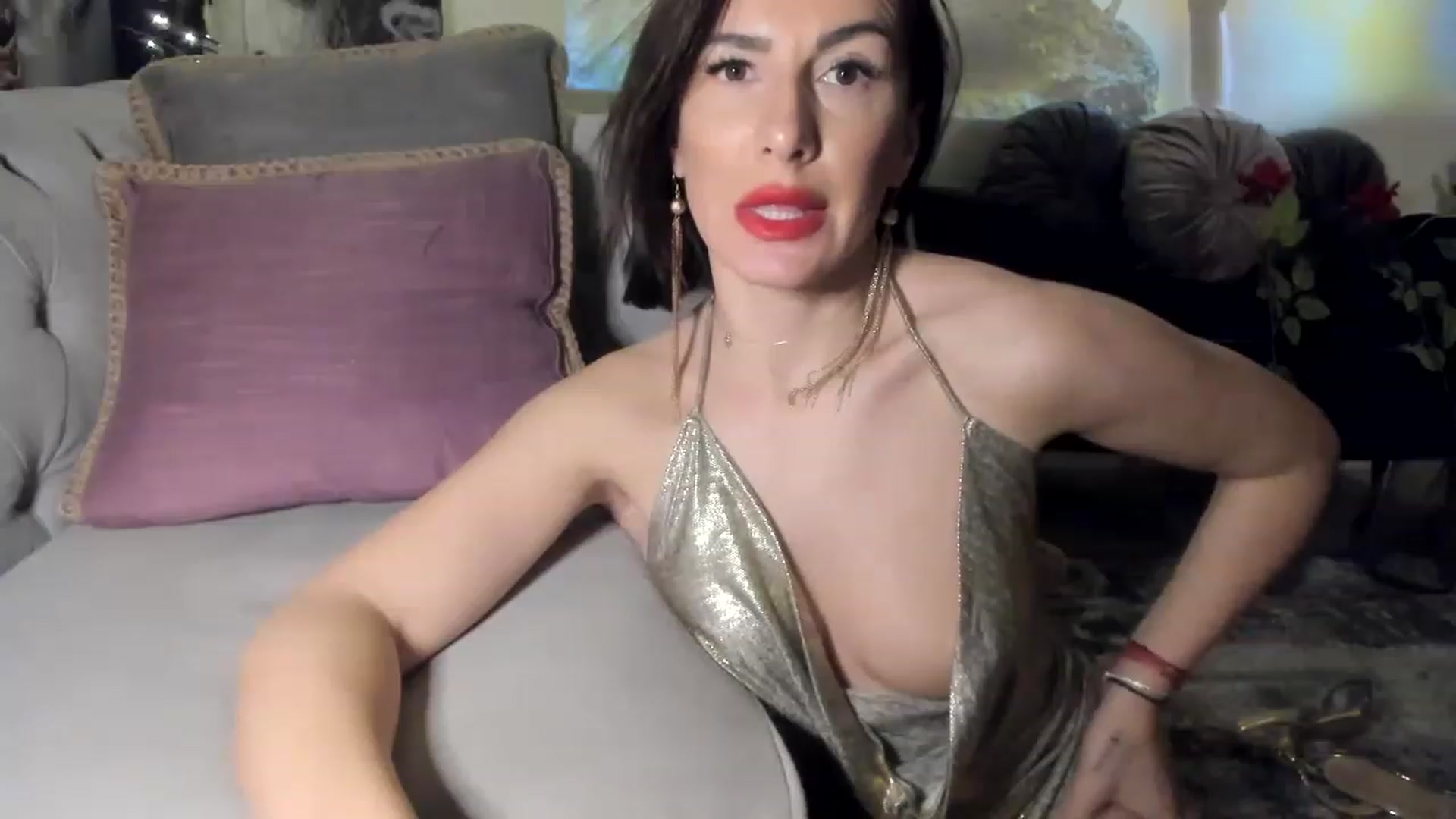 Gallery image thumbnail from Aarte_miss's myfreecams stream on, 03/06/2023, 24:03 image 13 of 20