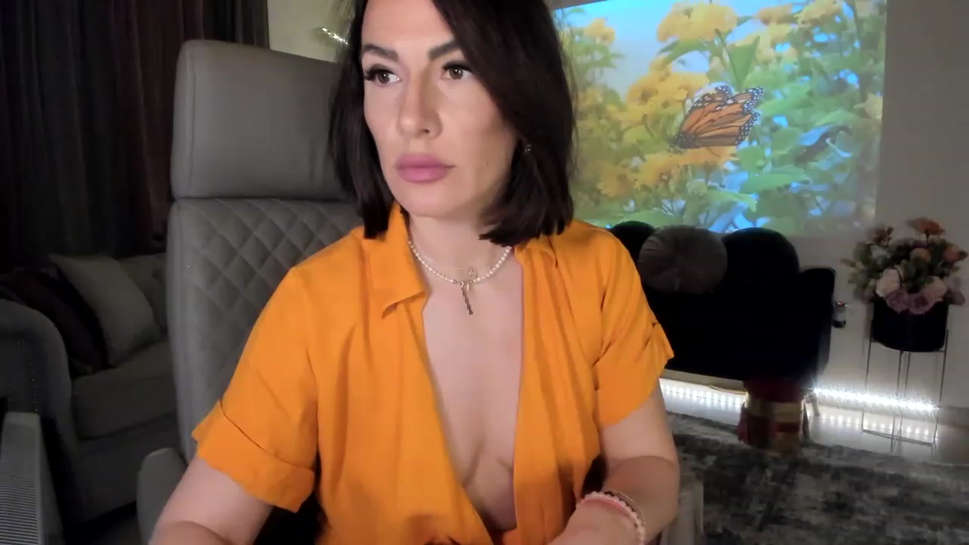 Gallery image thumbnail from Aarte_miss's myfreecams stream on, 03/12/2023, 03:16 image 3 of 20