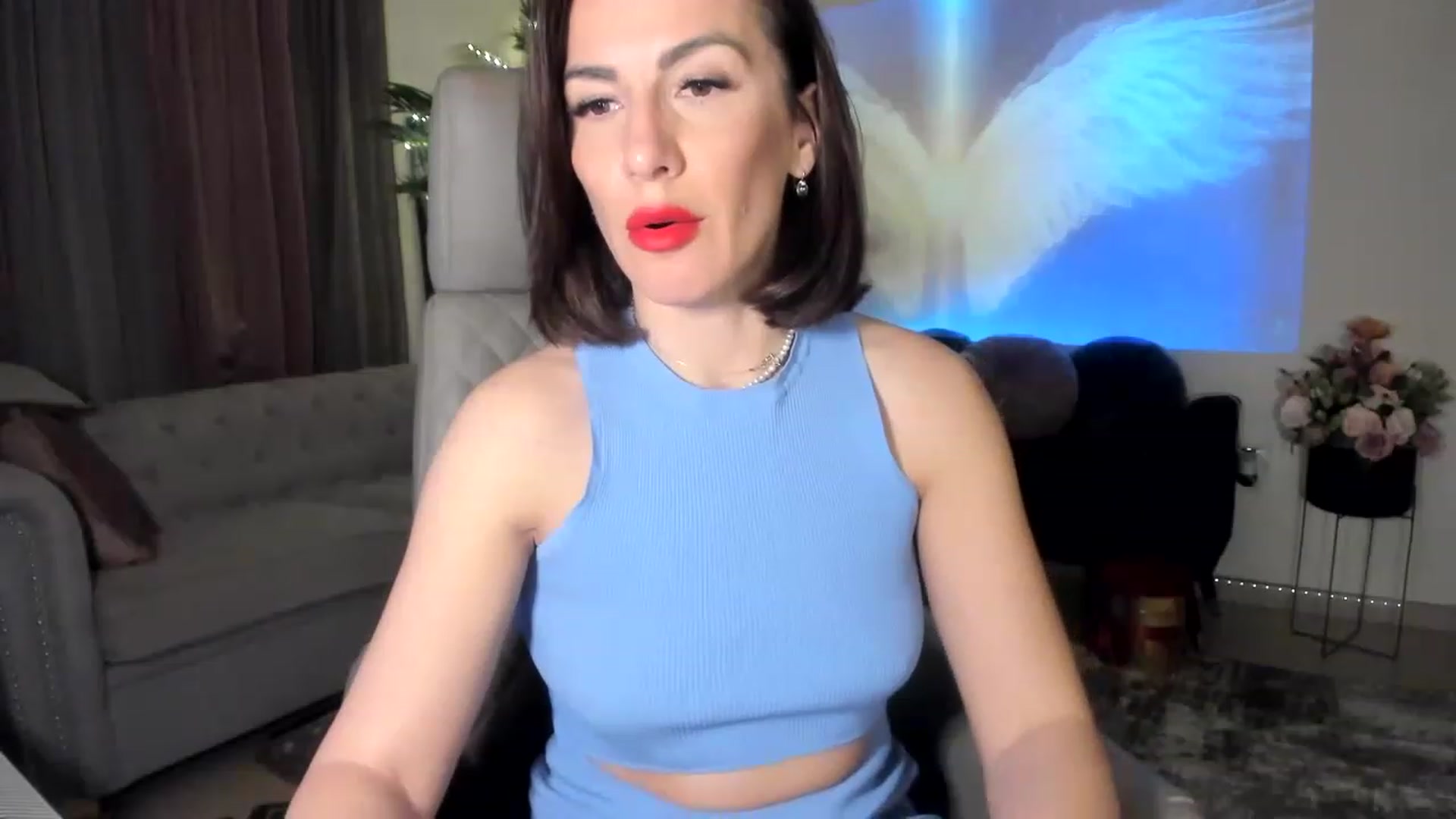 Gallery image thumbnail from Aarte_miss's myfreecams stream on, 03/17/2023, 22:04 image 13 of 20