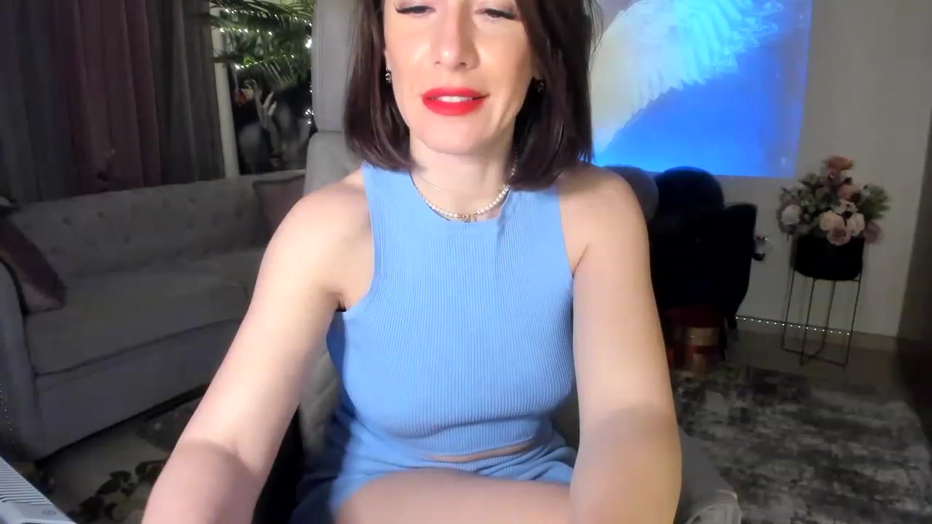 Gallery image thumbnail from Aarte_miss's myfreecams stream on, 03/17/2023, 22:04 image 4 of 20