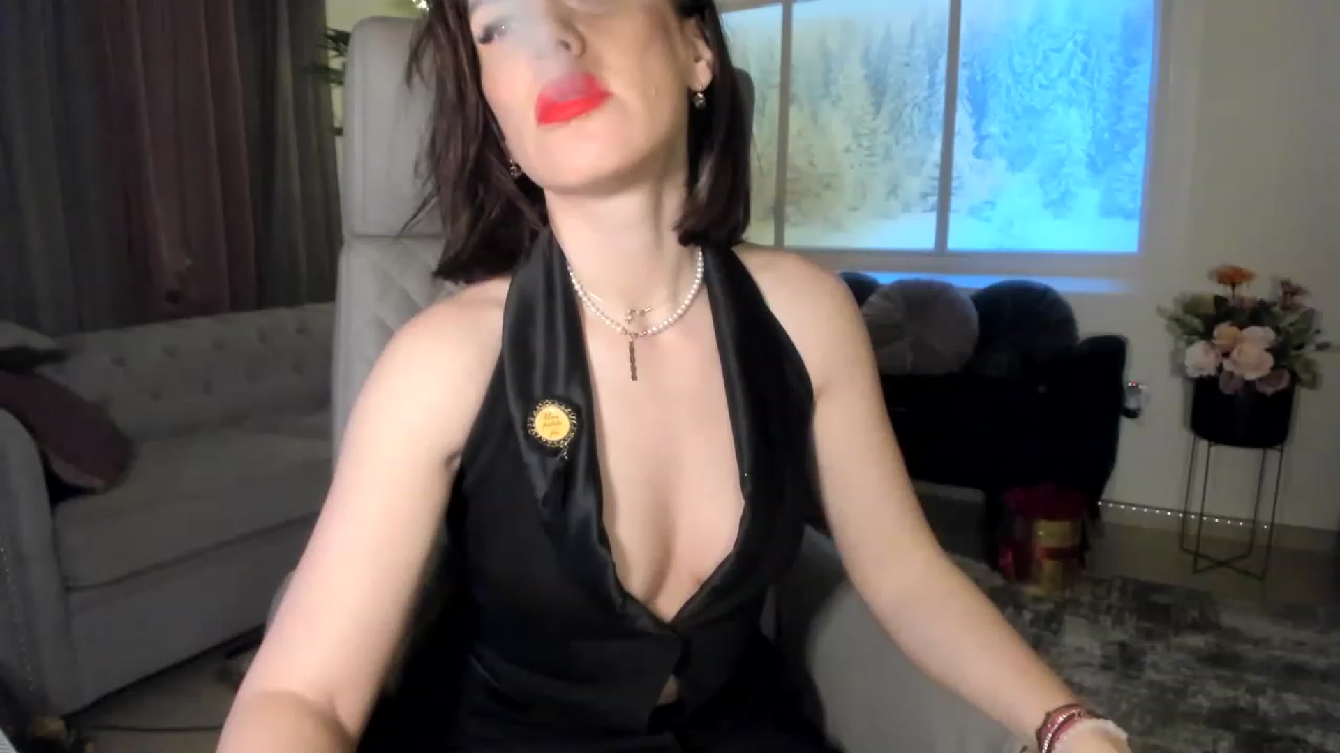 Gallery image thumbnail from Aarte_miss's myfreecams stream on, 03/19/2023, 18:16 image 2 of 20