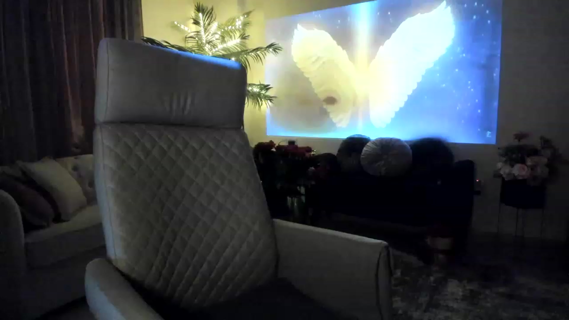 Gallery image thumbnail from Aarte_miss's myfreecams stream on, 03/25/2023, 24:13 image 15 of 20