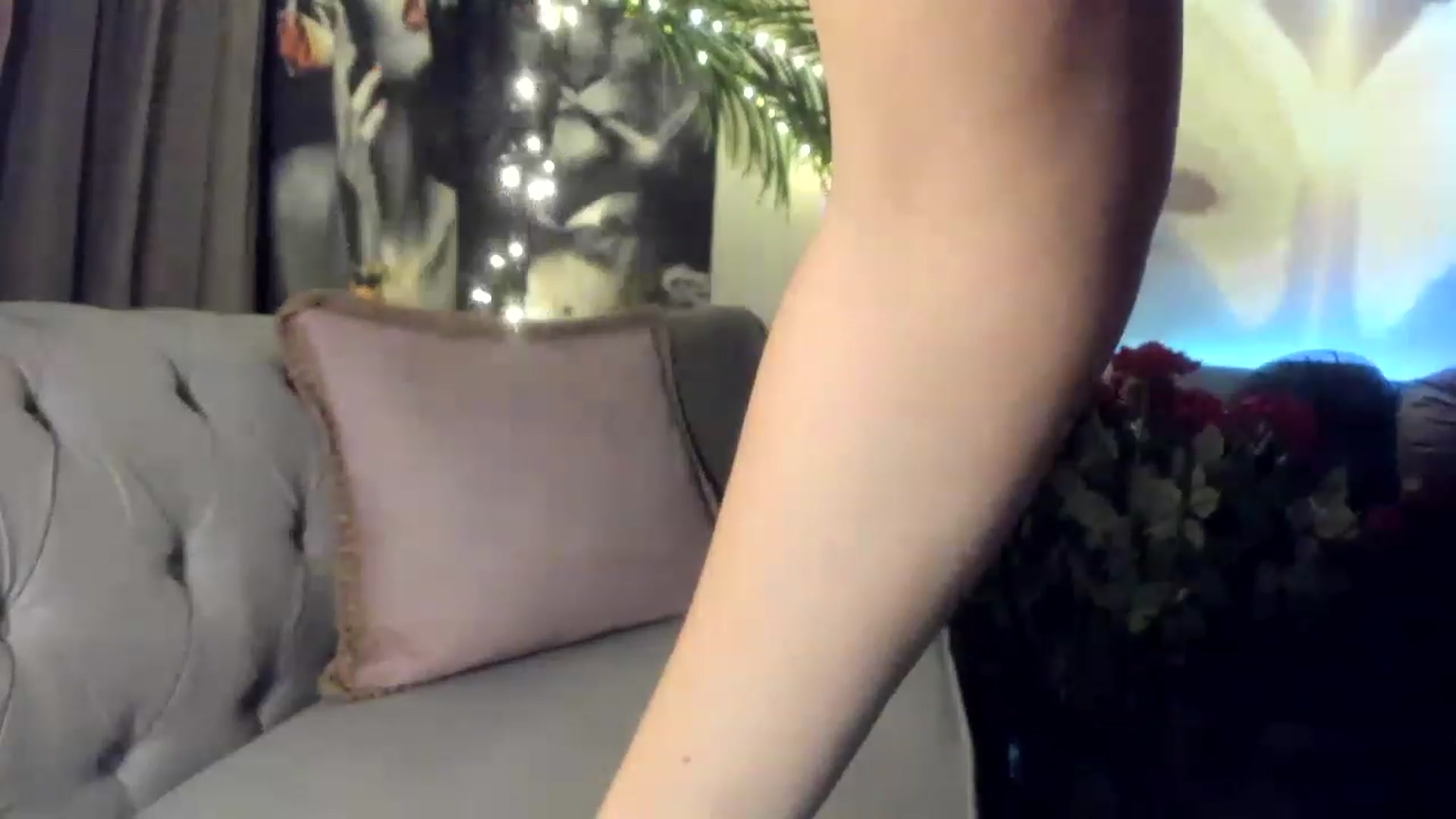 Gallery image thumbnail from Aarte_miss's myfreecams stream on, 03/25/2023, 01:26 image 18 of 20