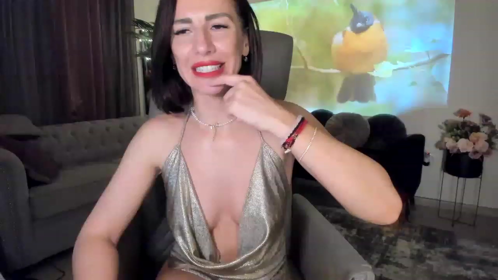 Gallery image thumbnail from Aarte_miss's myfreecams stream on, 03/25/2023, 23:45 image 4 of 20