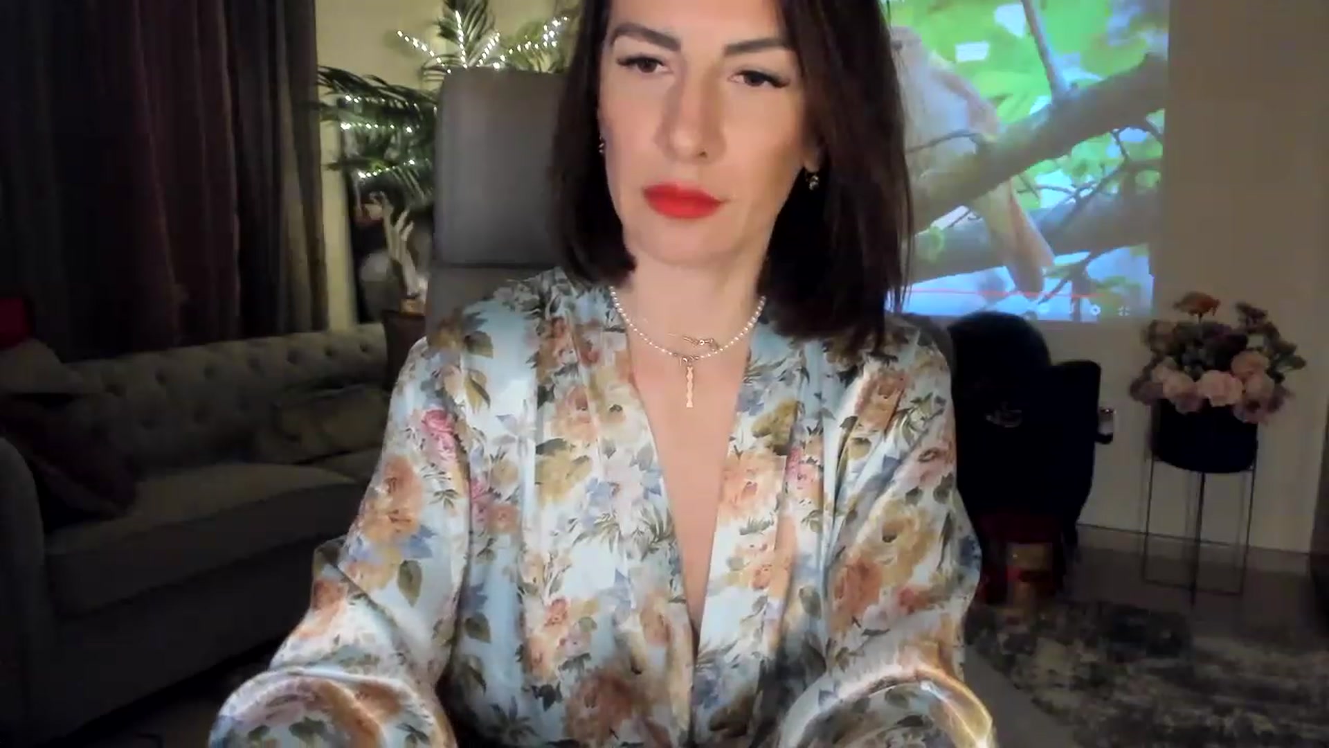 Gallery image thumbnail from Aarte_miss's myfreecams stream on, 03/30/2023, 20:26 image 14 of 20