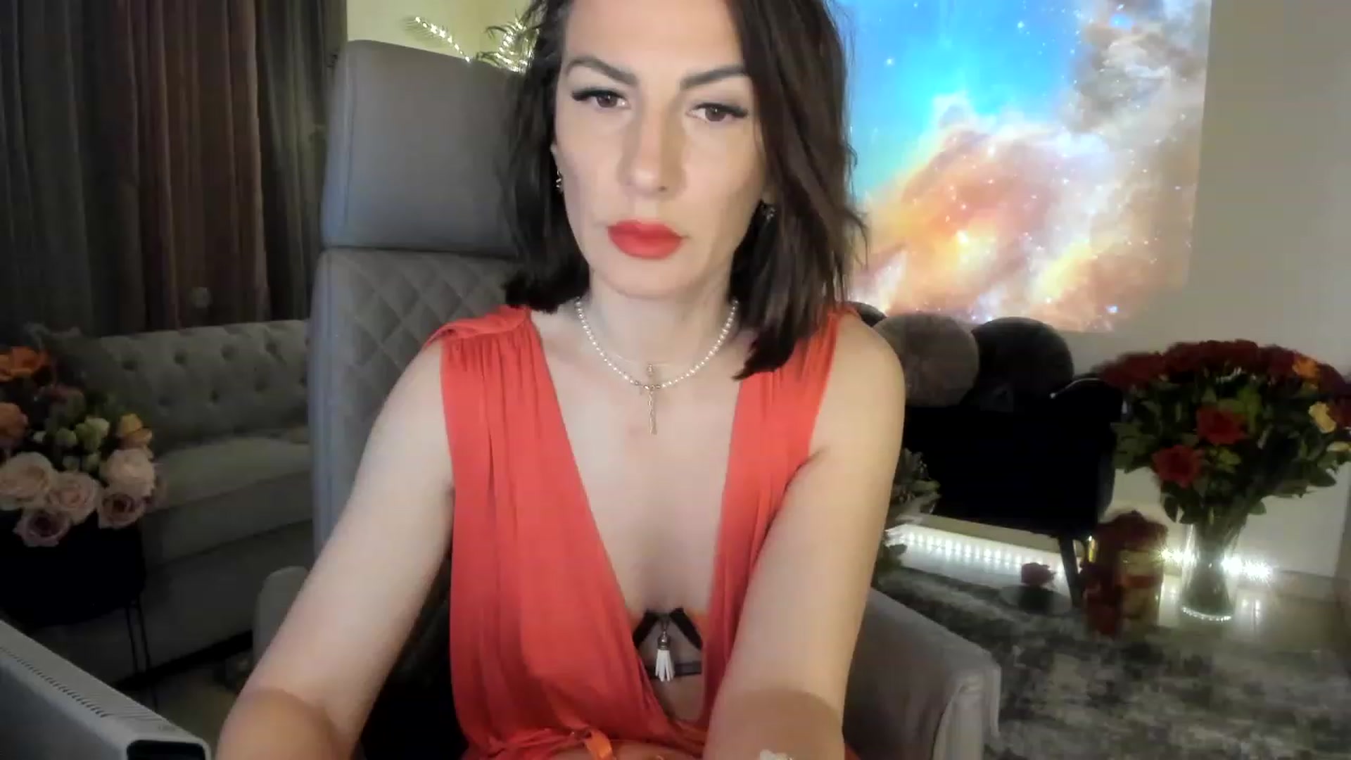 Gallery image thumbnail from Aarte_miss's myfreecams stream on, 04/08/2023, 21:12 image 7 of 20