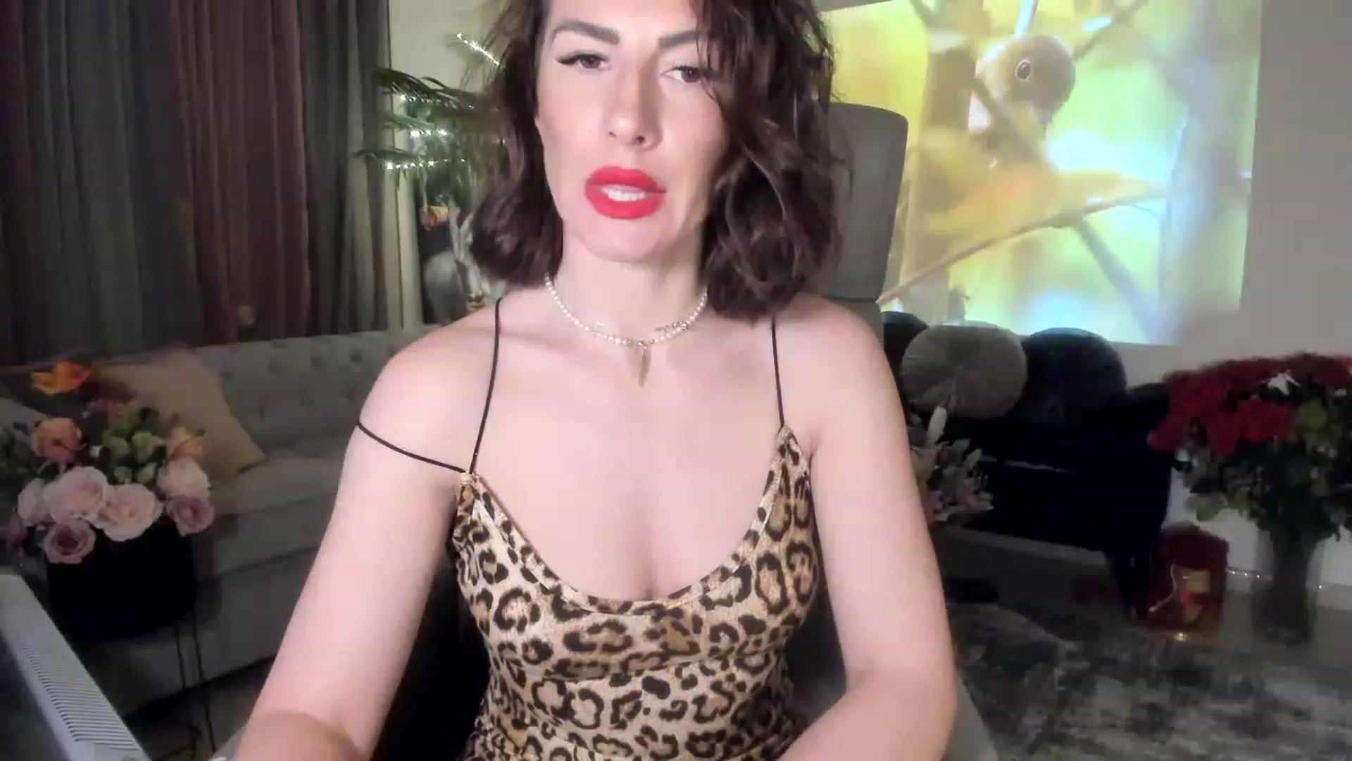 Gallery image thumbnail from Aarte_miss's myfreecams stream on, 04/14/2023, 23:37 image 1 of 20
