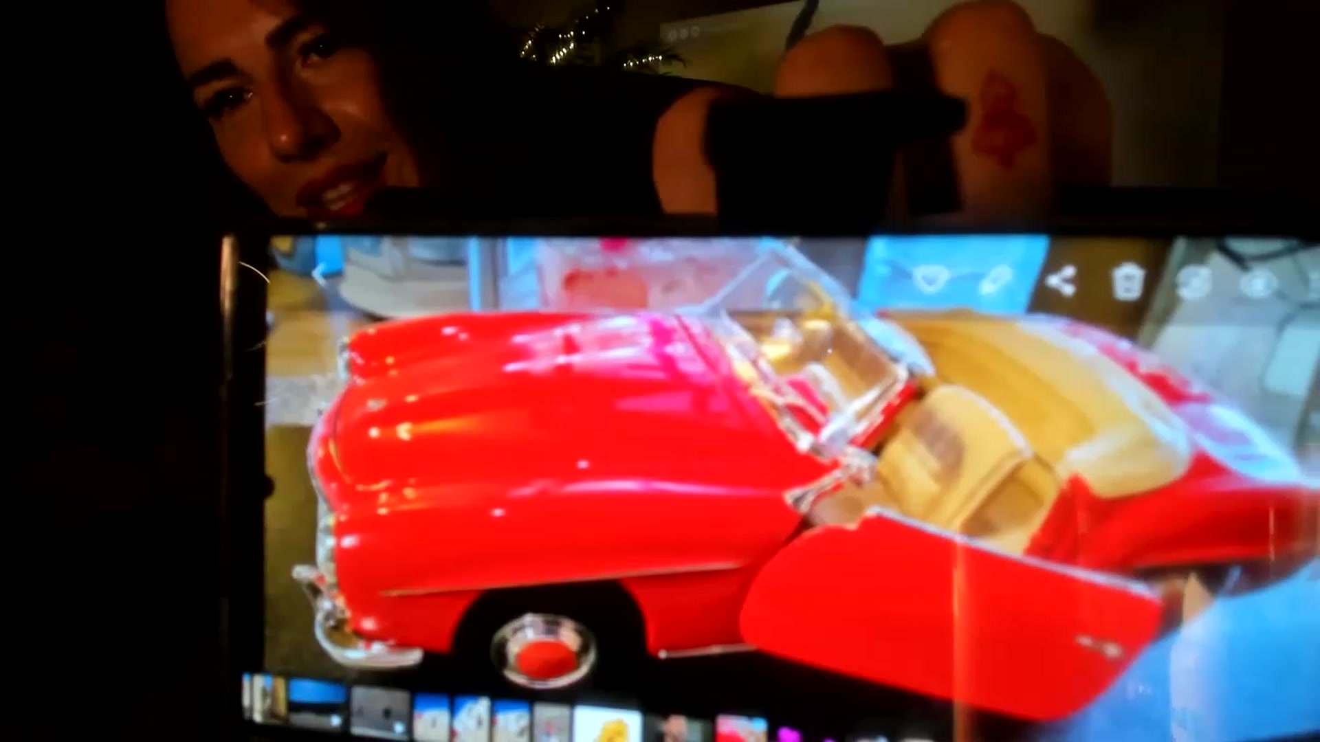 Gallery image thumbnail from Aarte_miss's myfreecams stream on, 04/16/2023, 24:00 image 2 of 20