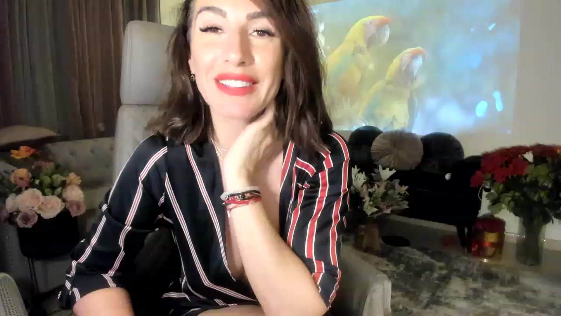 Gallery image thumbnail from Aarte_miss's myfreecams stream on, 04/16/2023, 02:47 image 5 of 20