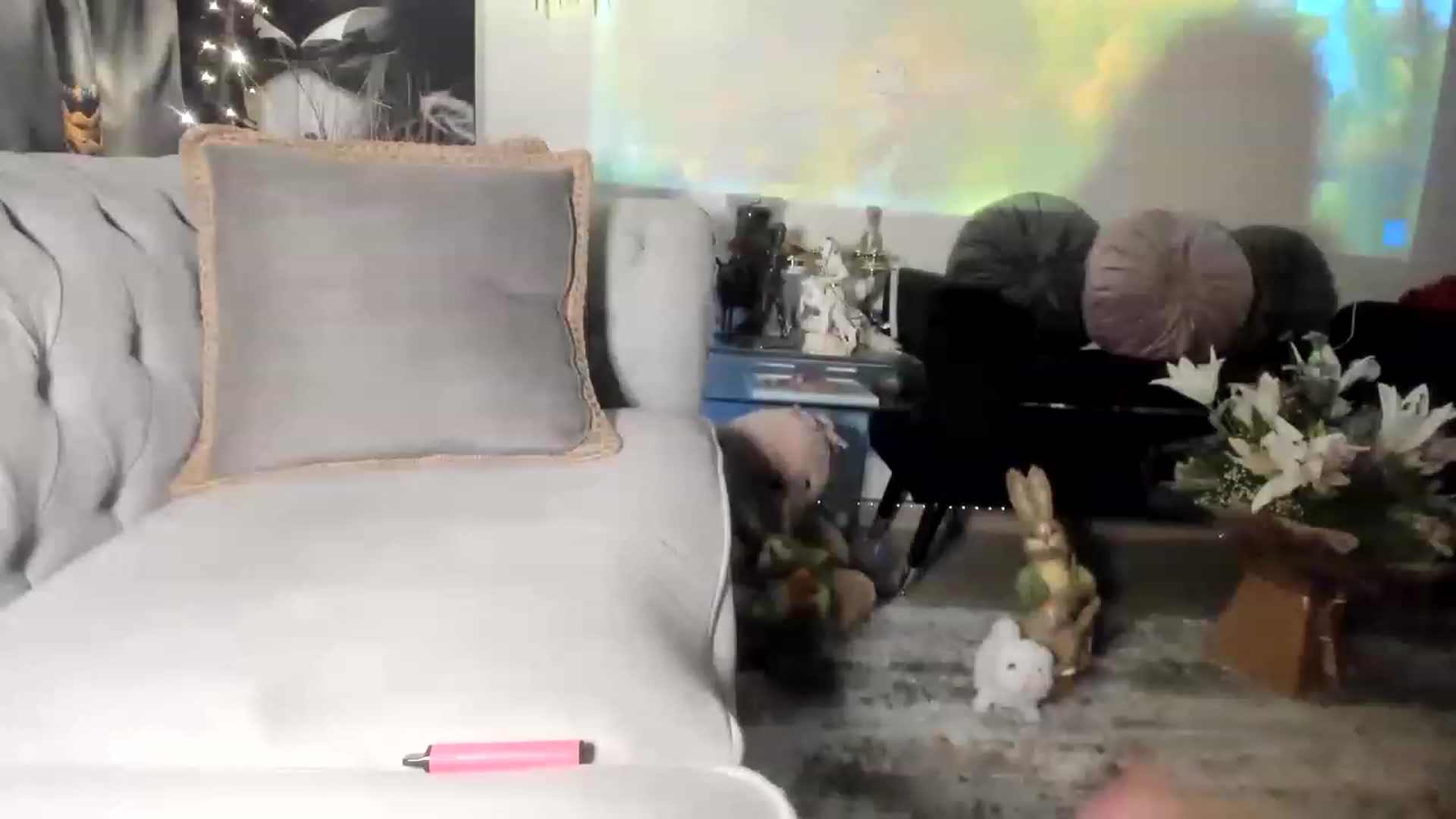 Gallery image thumbnail from Aarte_miss's myfreecams stream on, 04/17/2023, 01:57 image 3 of 20