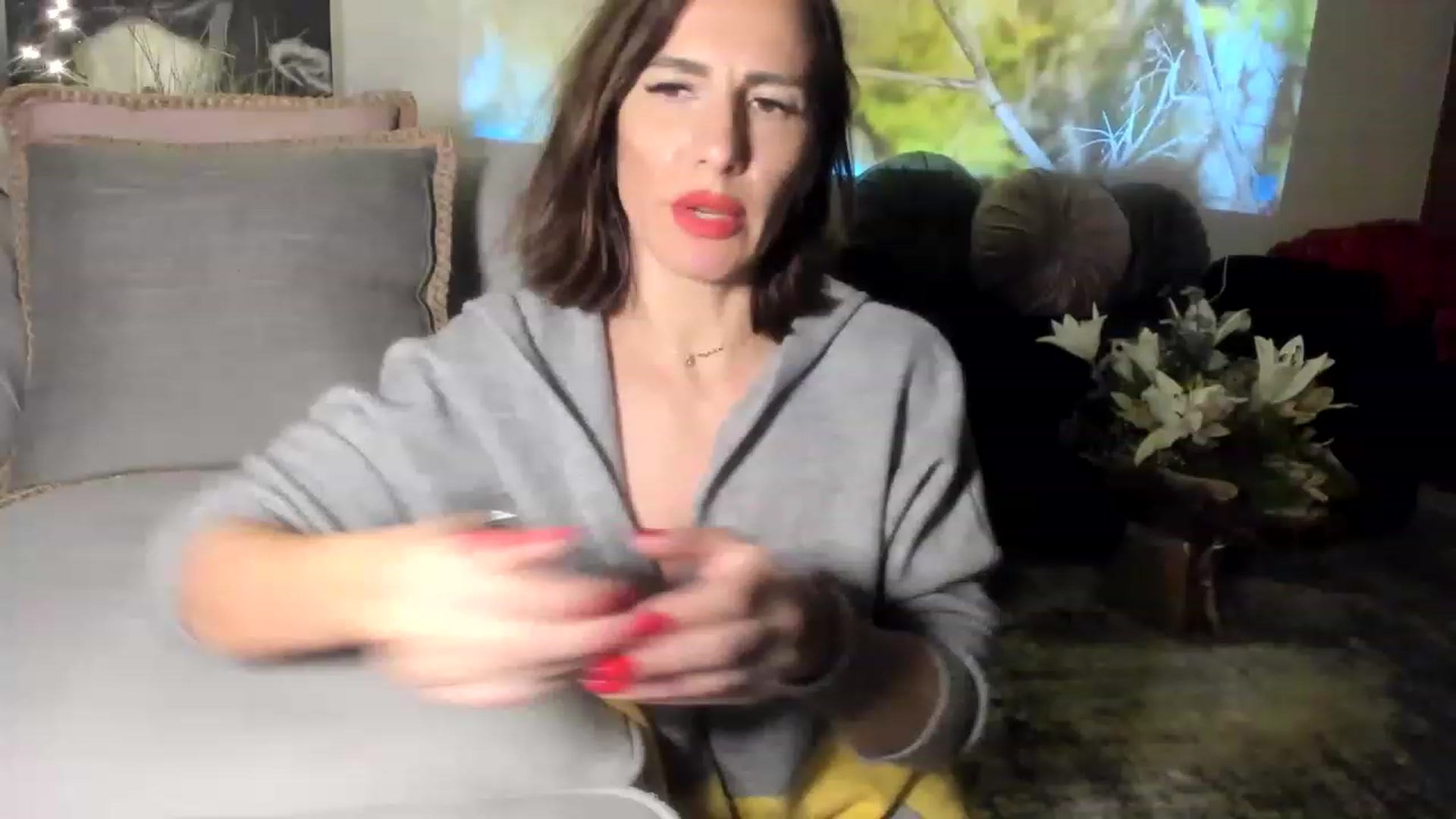 Gallery image thumbnail from Aarte_miss's myfreecams stream on, 04/17/2023, 02:38 image 5 of 20