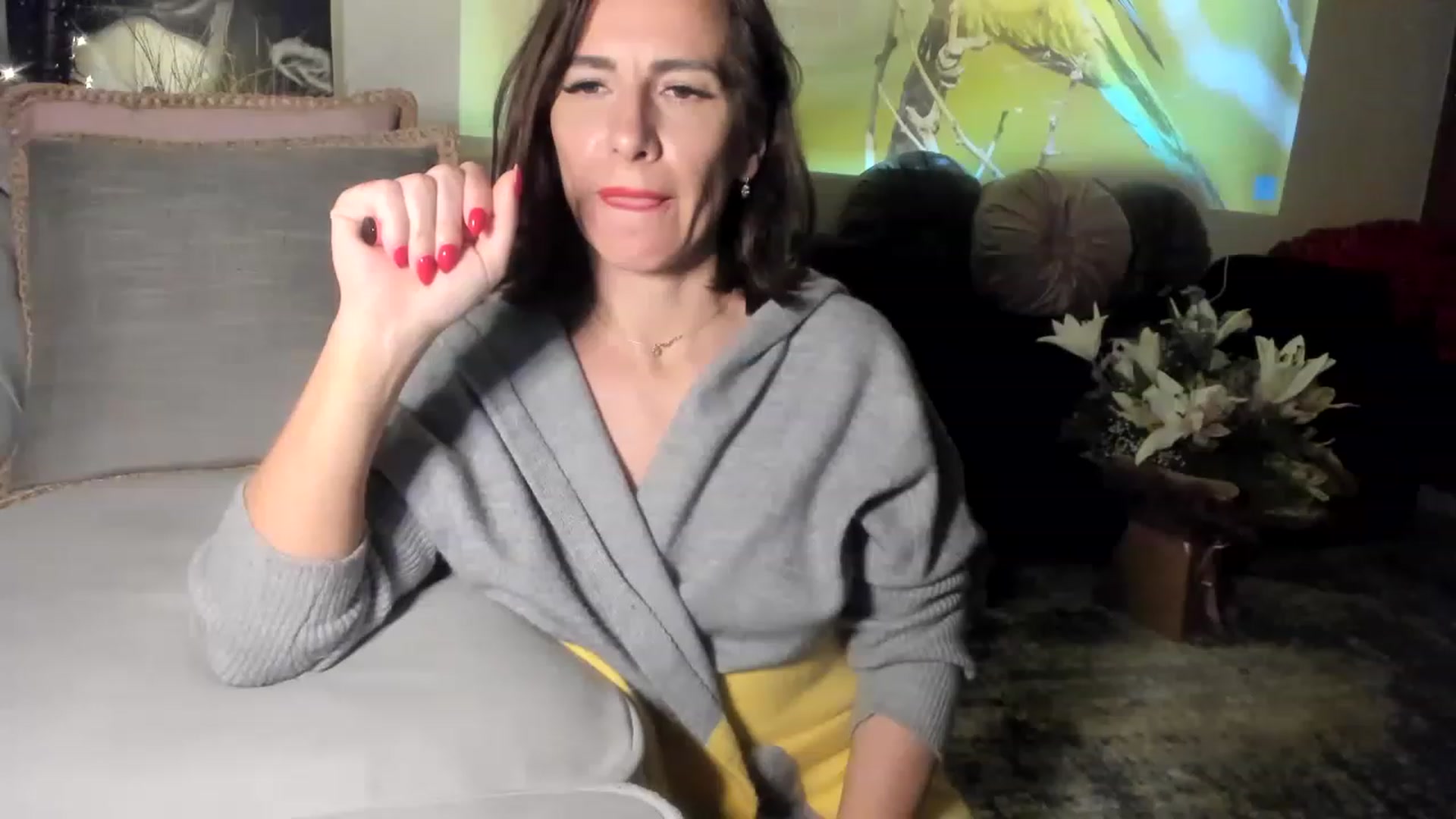 Gallery image thumbnail from Aarte_miss's myfreecams stream on, 04/17/2023, 02:38 image 10 of 20