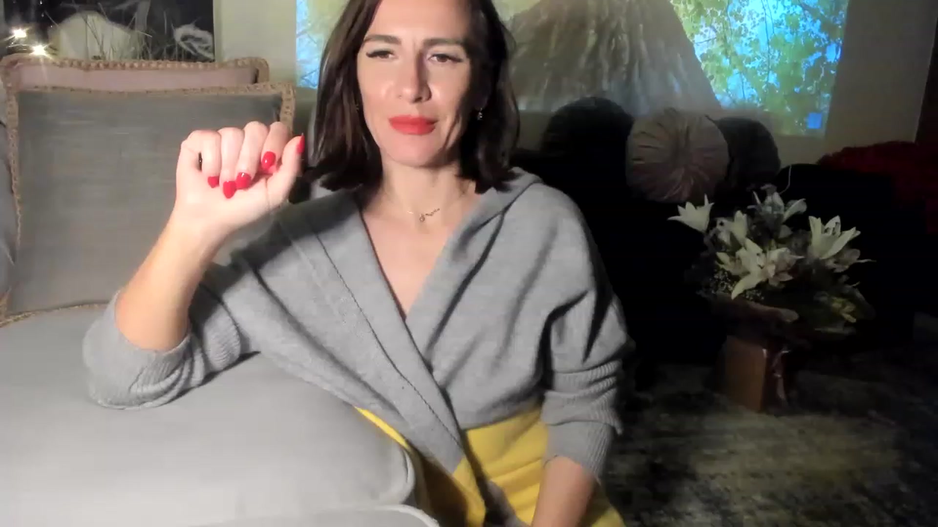 Gallery image thumbnail from Aarte_miss's myfreecams stream on, 04/17/2023, 02:38 image 9 of 20