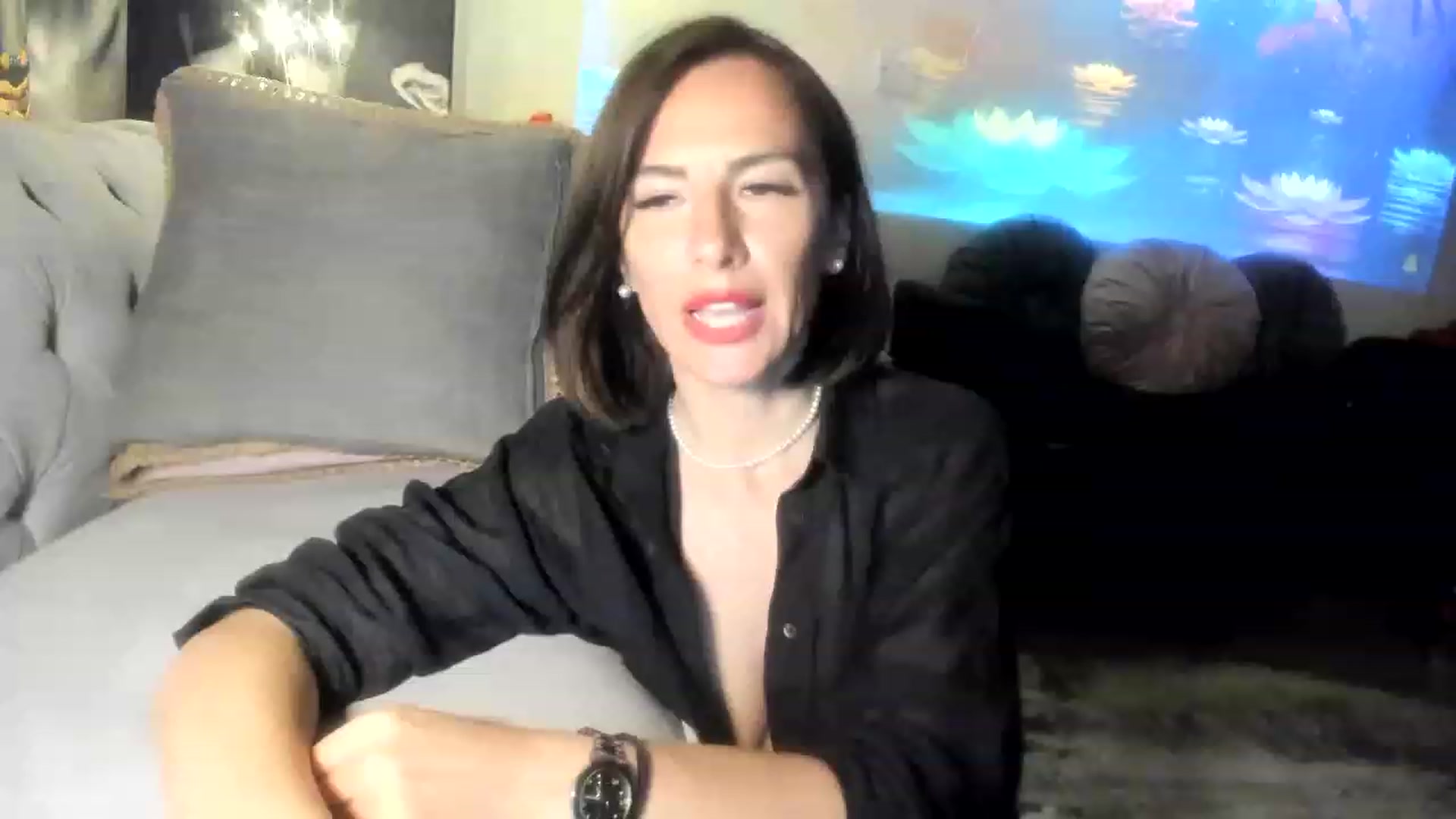 Gallery image thumbnail from Aarte_miss's myfreecams stream on, 05/27/2023, 03:28 image 12 of 20