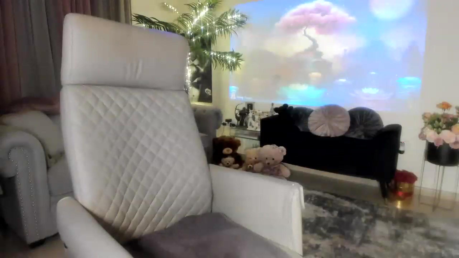 Gallery image thumbnail from Aarte_miss's myfreecams stream on, 06/04/2023, 21:50 image 8 of 20