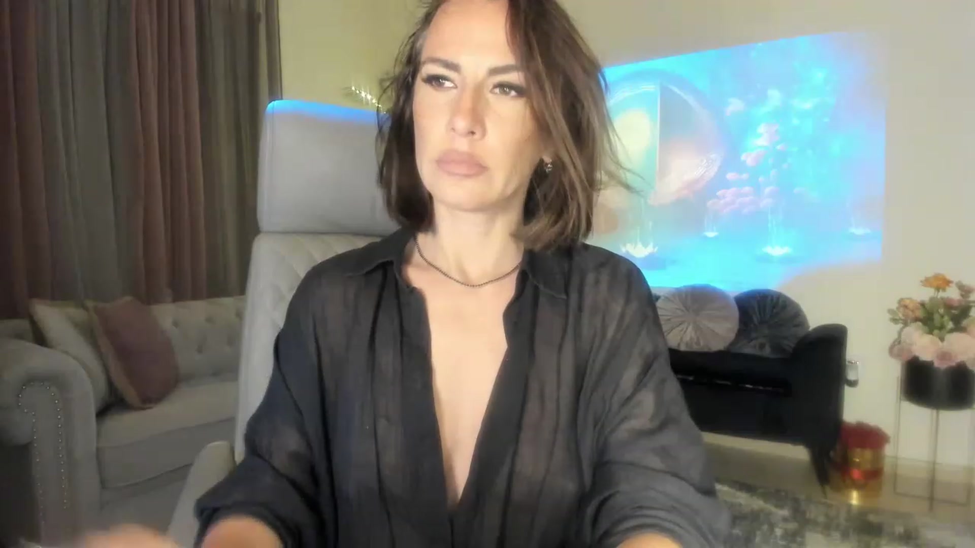Gallery image thumbnail from Aarte_miss's myfreecams stream on, 06/11/2023, 01:09 image 6 of 20