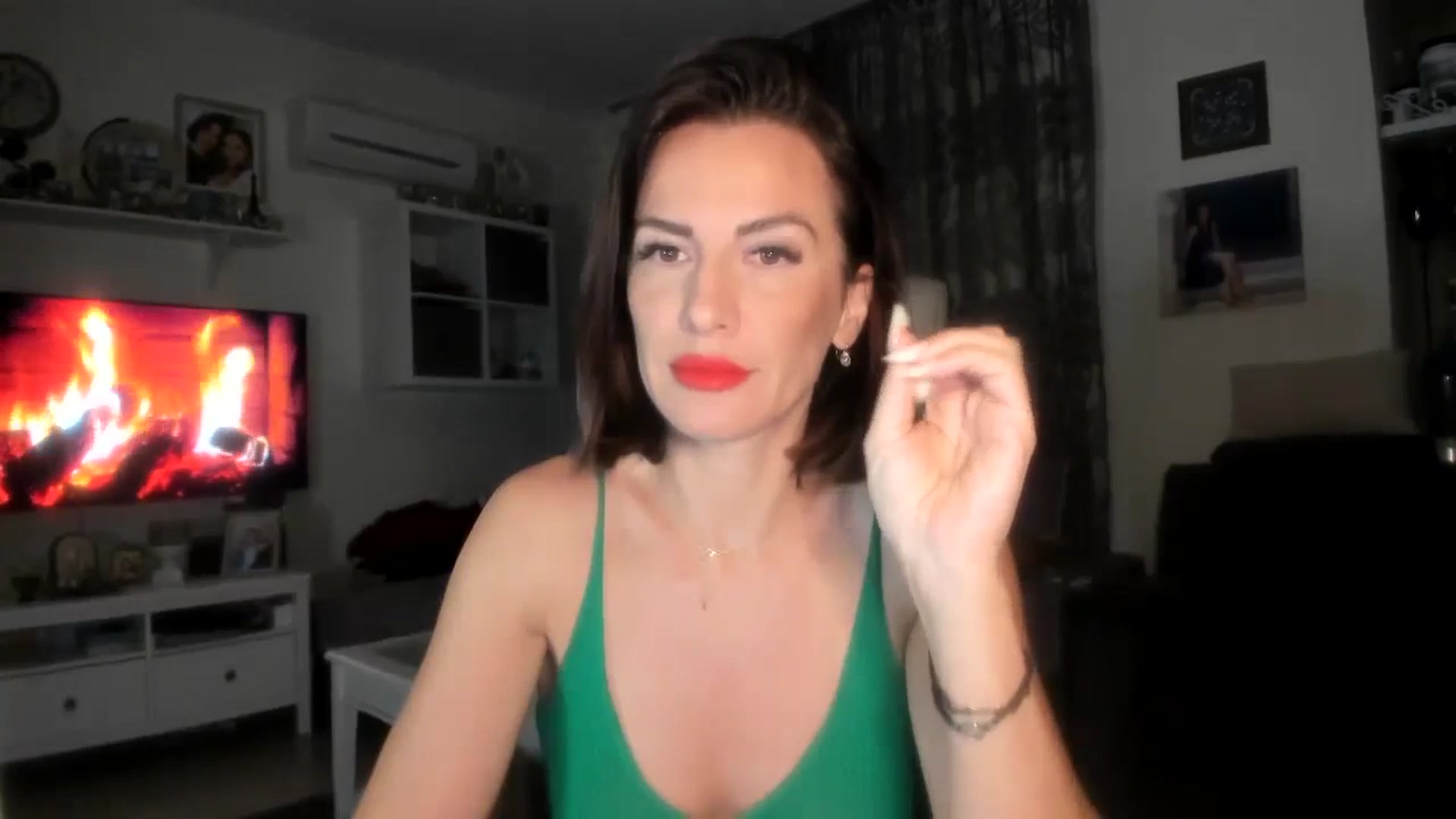 Gallery image thumbnail from Aarte_miss's myfreecams stream on, 11/11/2023, 22:51 image 15 of 20